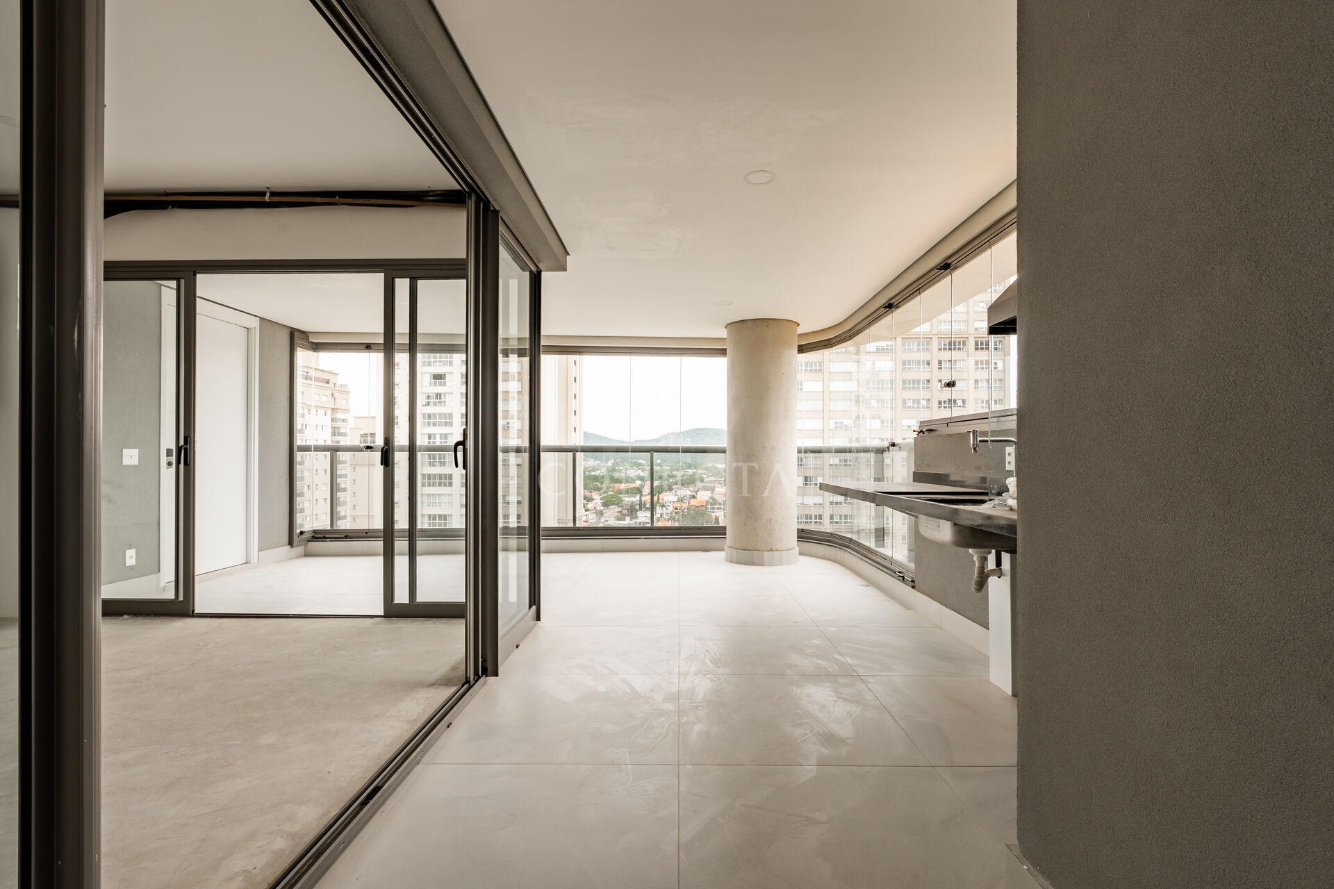 Apartamento, 3 quartos, 244 m² - Foto 4