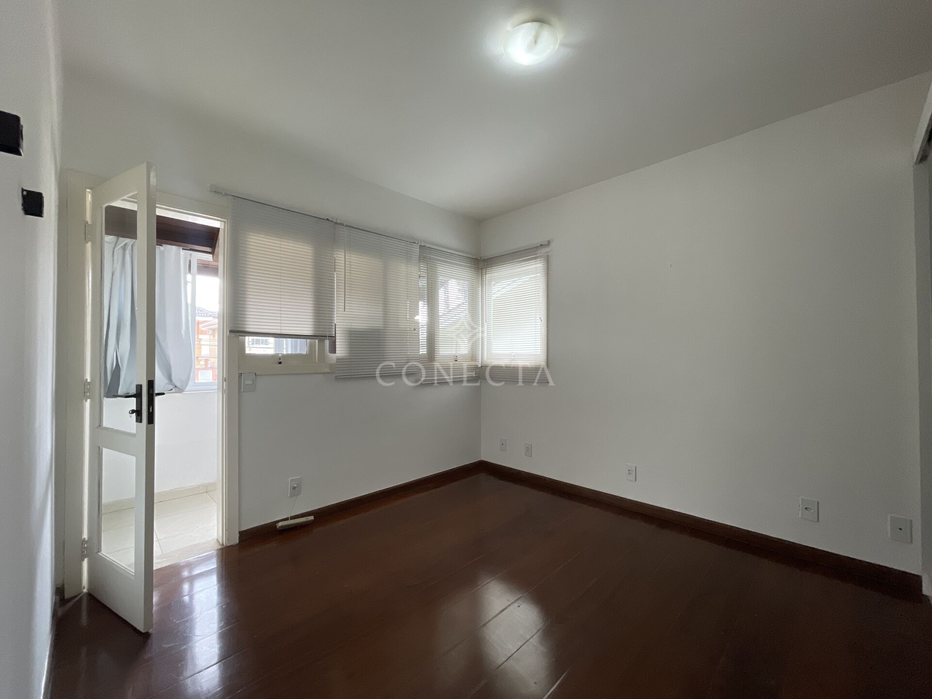 Casa, 4 quartos, 350 m² - Foto 37