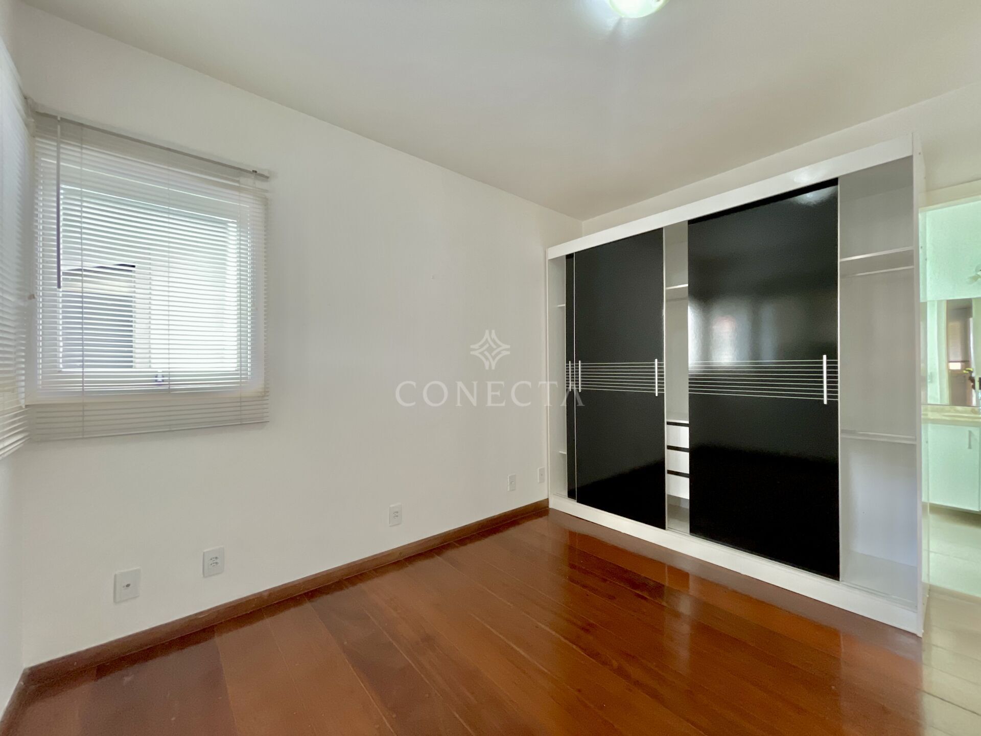 Casa, 4 quartos, 350 m² - Foto 38