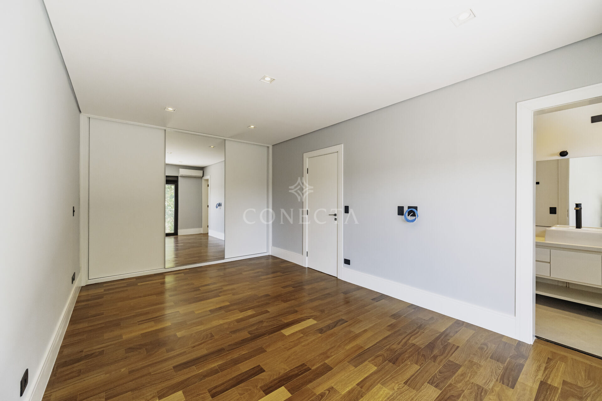 Casa à venda com 4 quartos, 450m² - Foto 13