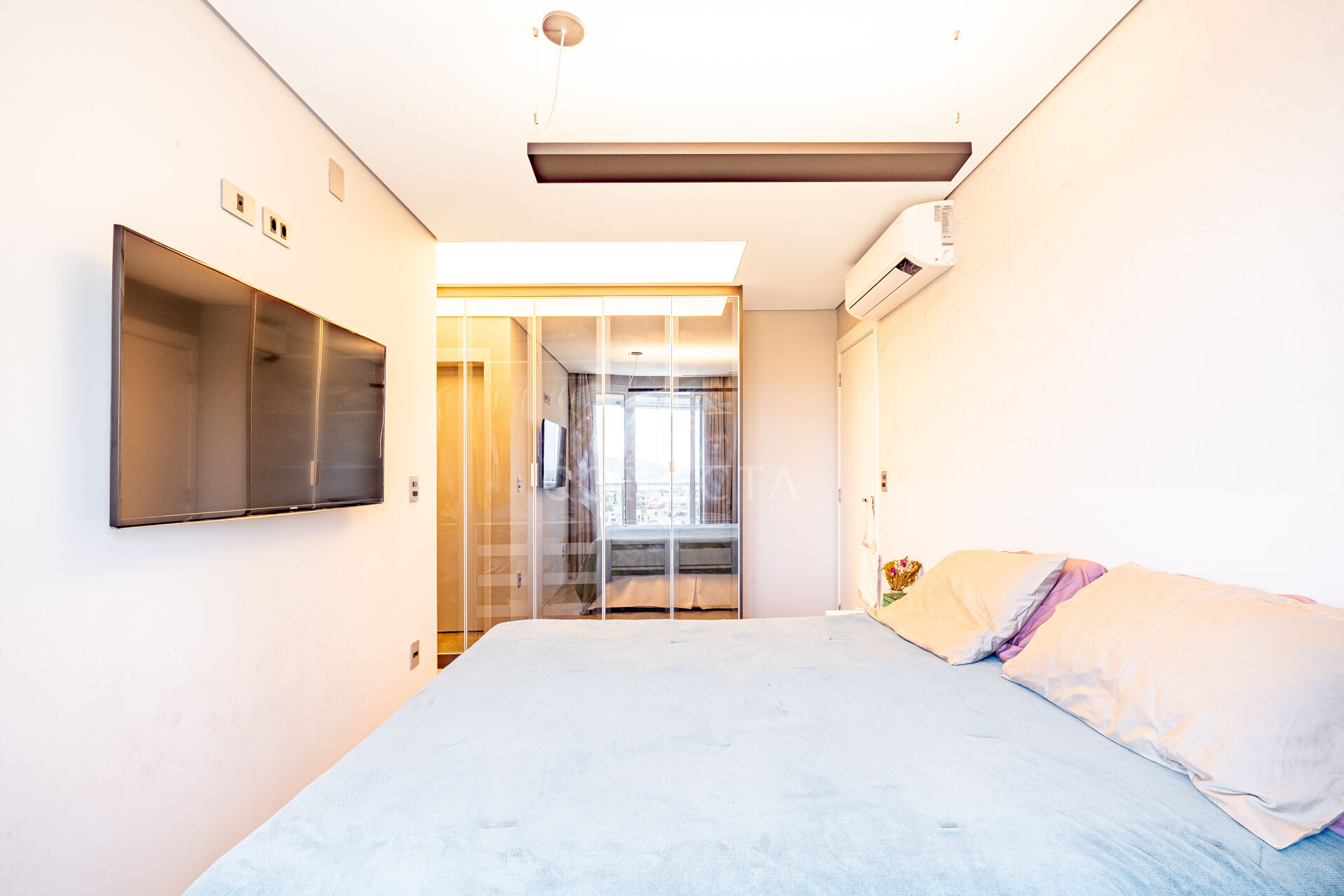 Apartamento à venda com 2 quartos, 70m² - Foto 18