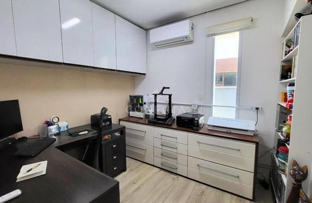 Casa à venda com 3 quartos, 377m² - Foto 10