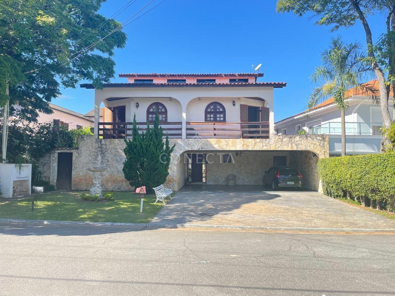 Casa, 4 quartos, 320 m² - Foto 1