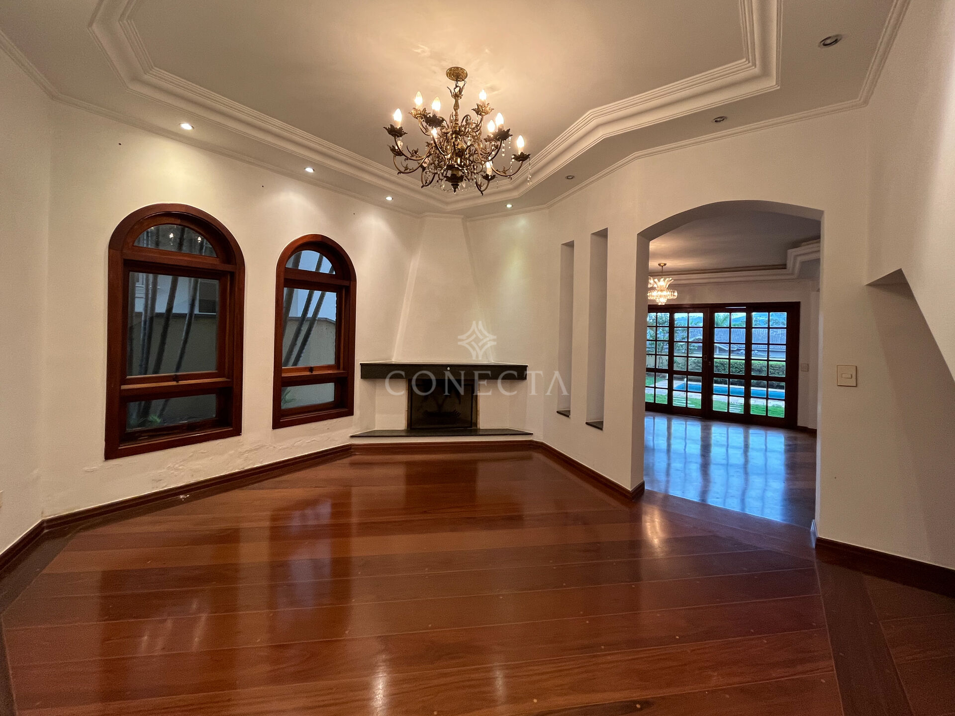 Casa à venda com 4 quartos, 450m² - Foto 3