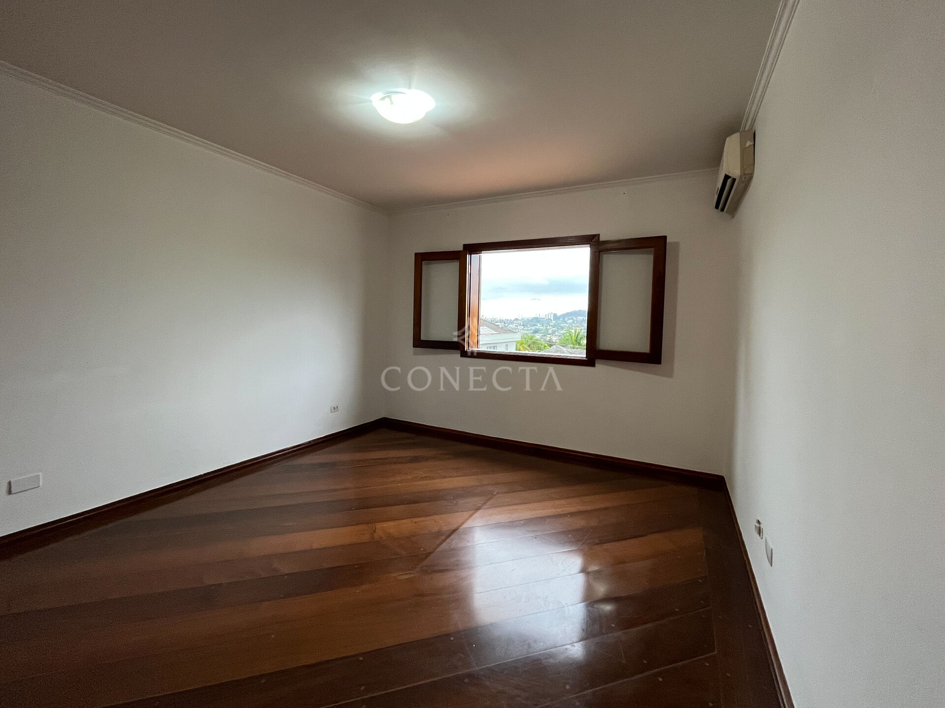 Casa à venda com 4 quartos, 450m² - Foto 14