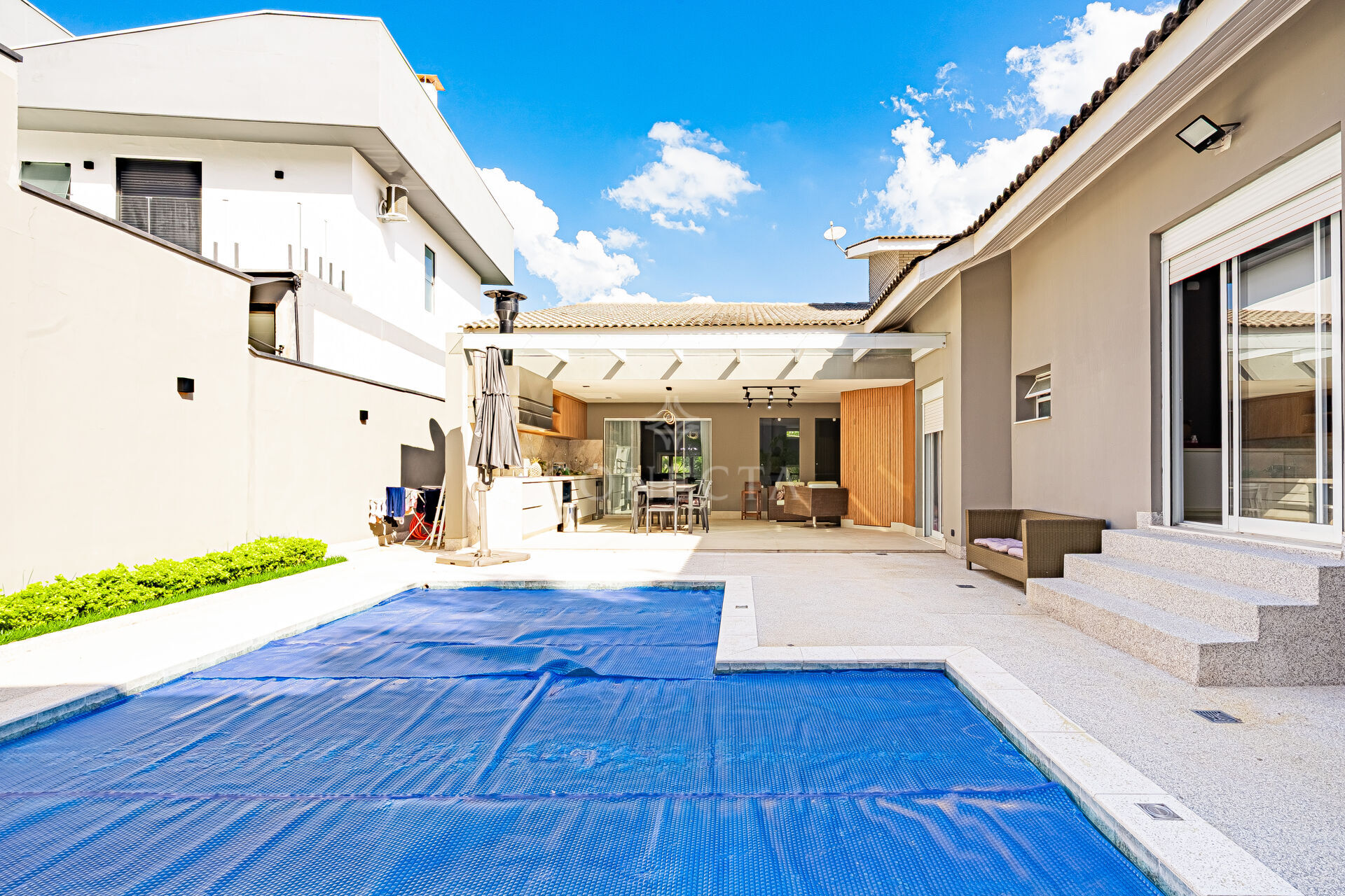 Casa, 4 quartos, 350 m² - Foto 3