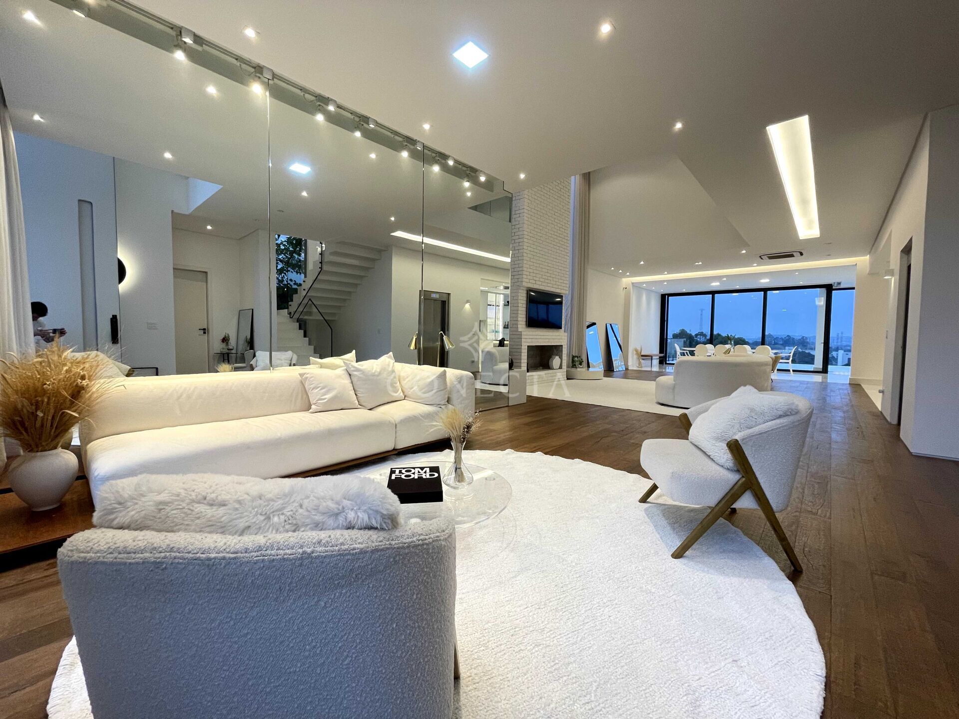 Casa, 4 quartos, 650 m² - Foto 1