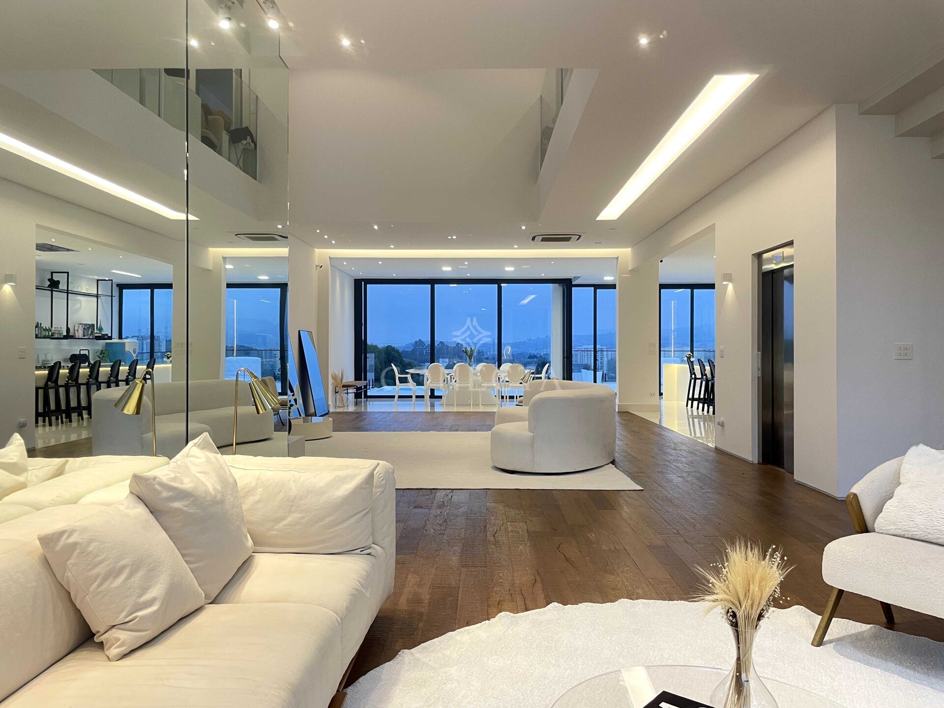 Casa, 4 quartos, 650 m² - Foto 2