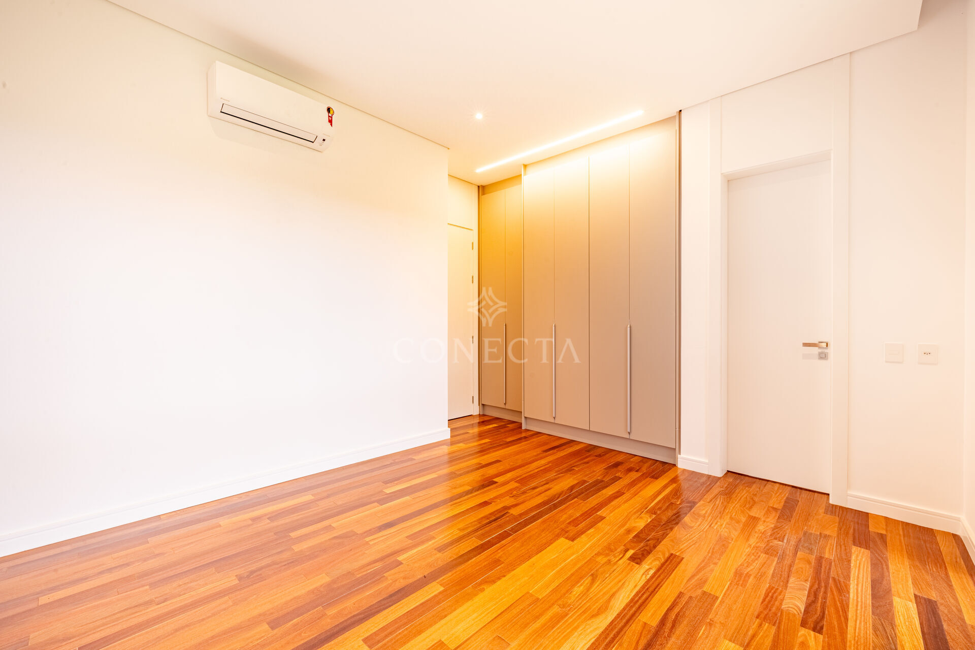 Casa para alugar com 4 quartos, 537m² - Foto 25