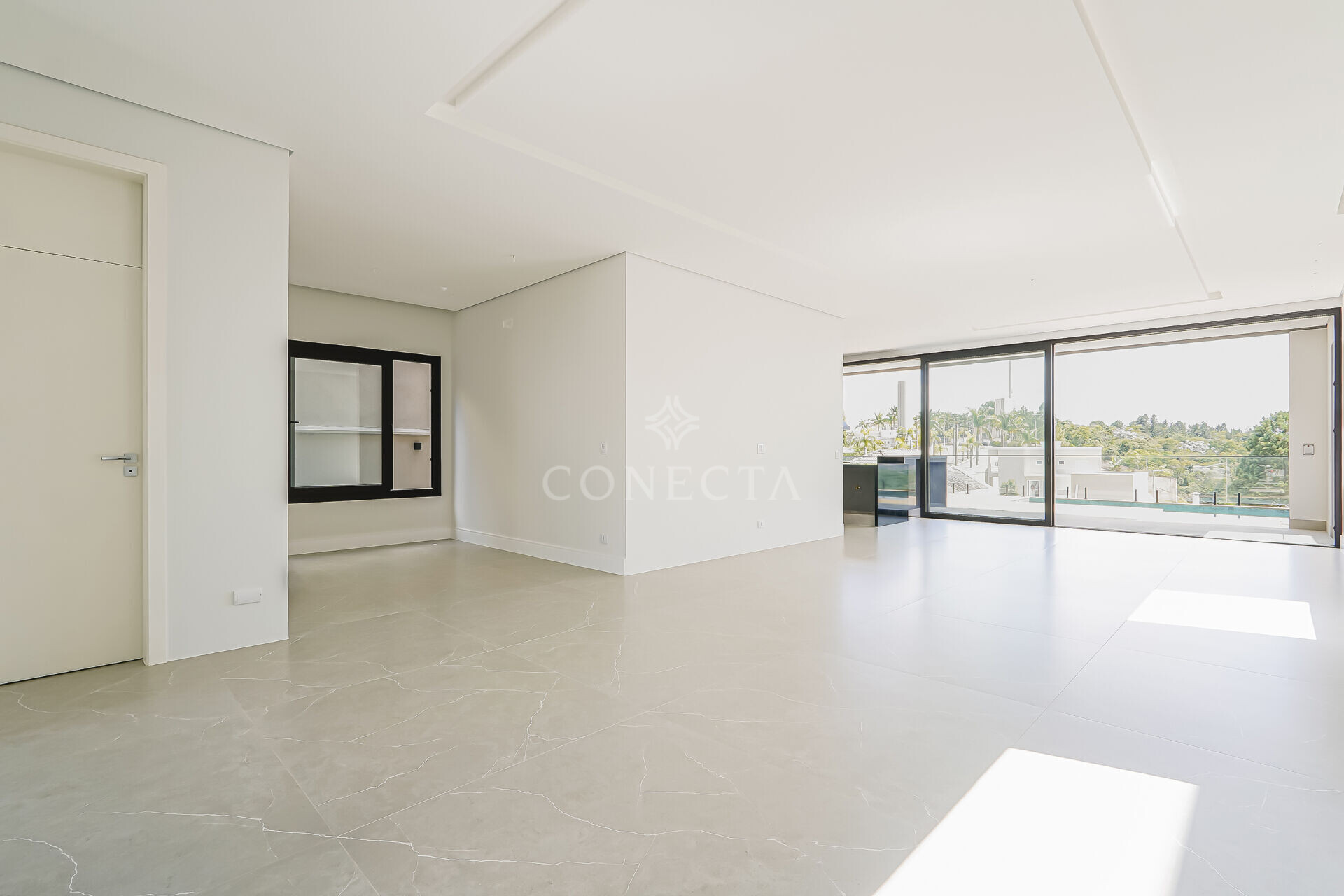 Casa à venda com 4 quartos, 350m² - Foto 4