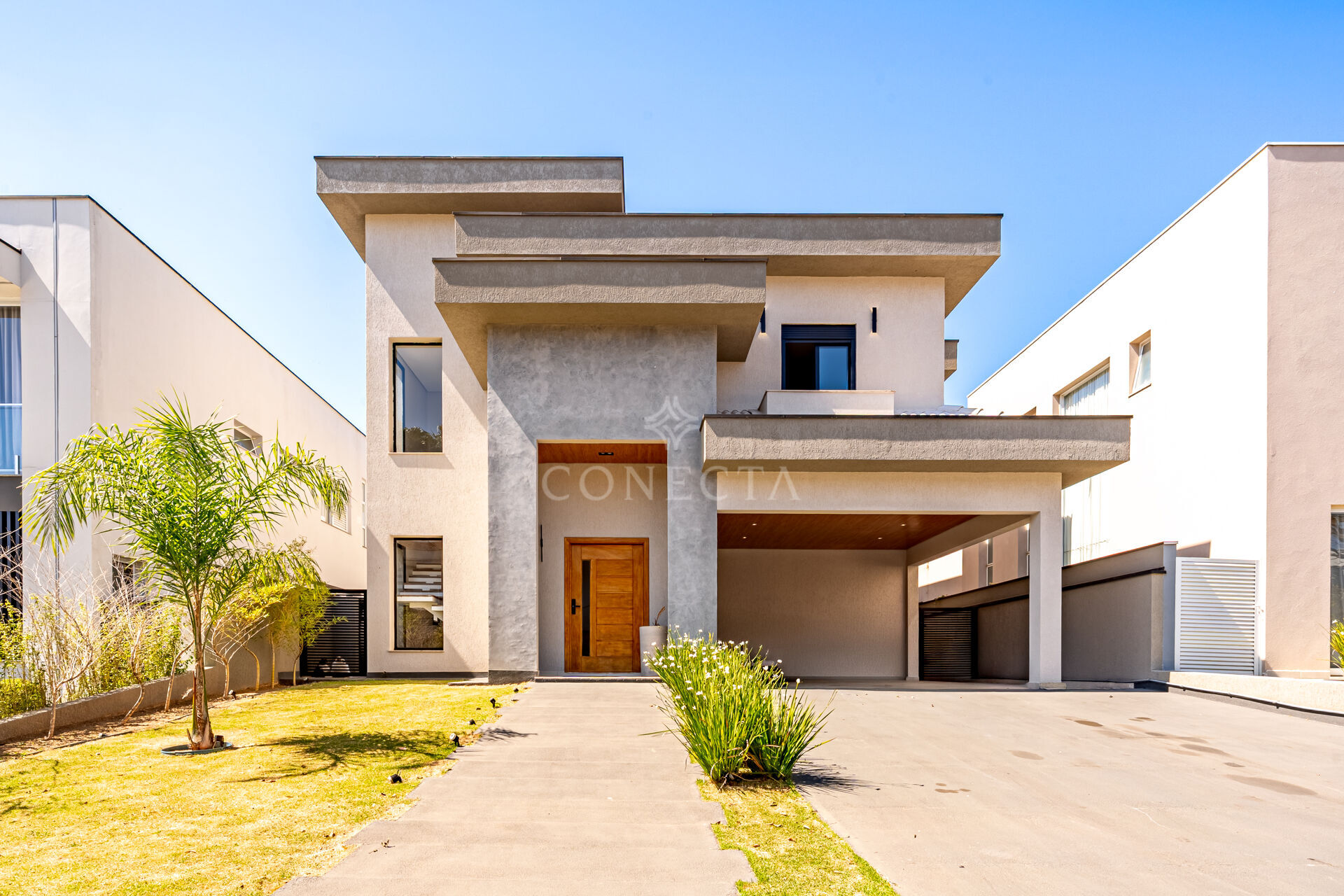 Casa, 4 quartos, 377 m² - Foto 1