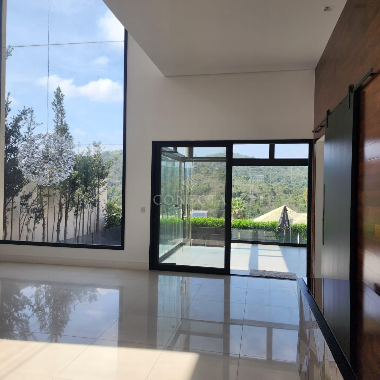 Casa à venda com 4 quartos, 440m² - Foto 5