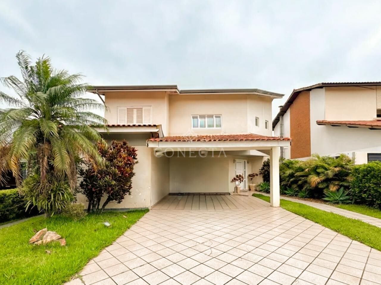 Casa, 4 quartos, 315 m² - Foto 1
