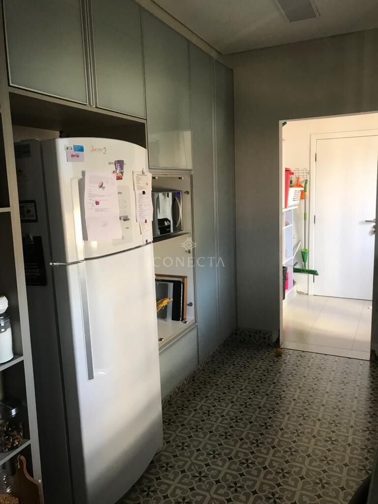 Apartamento à venda com 3 quartos, 212m² - Foto 14