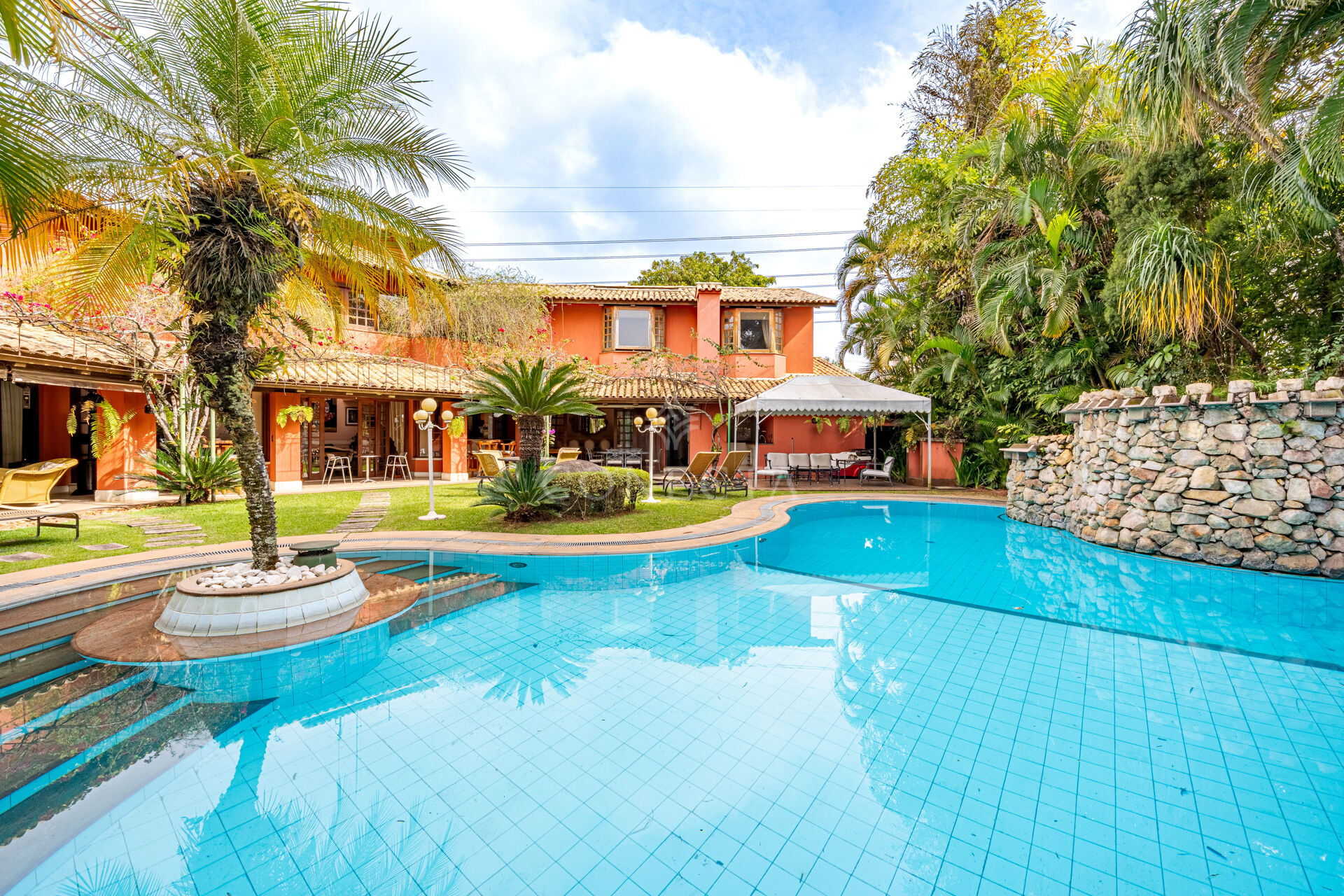 Casa à venda com 5 quartos, 906m² - Foto 24