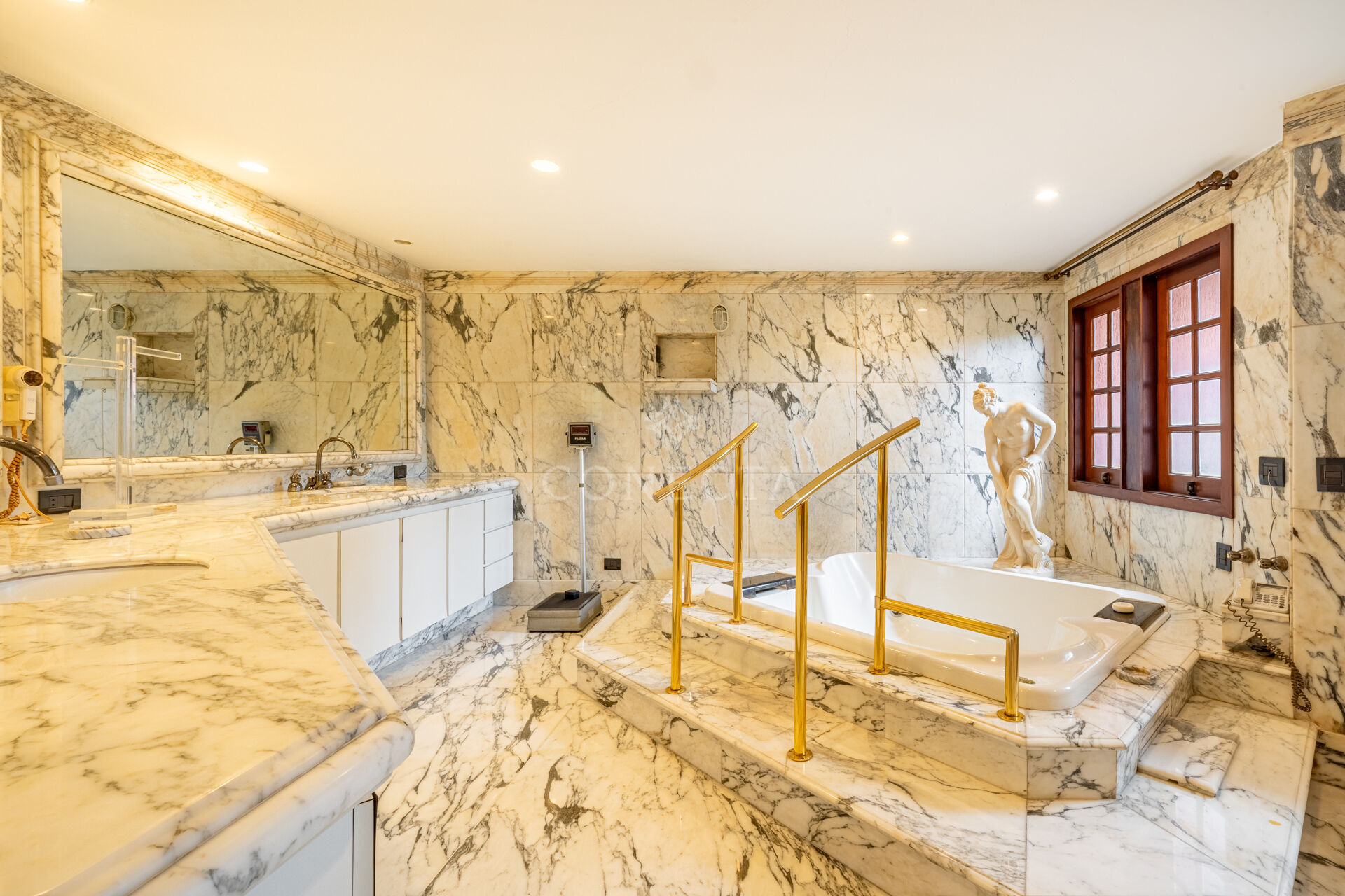 Casa à venda com 5 quartos, 906m² - Foto 32
