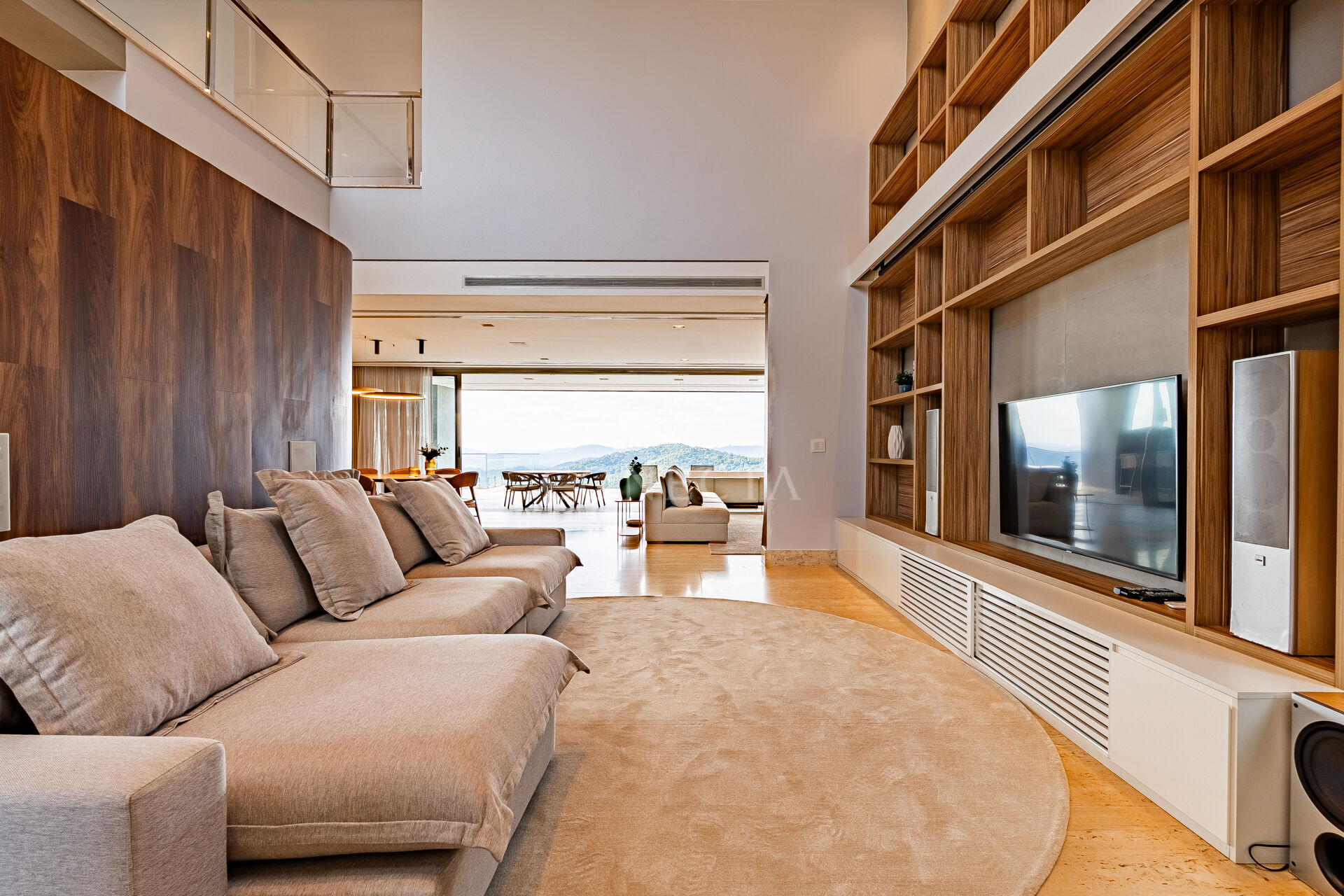 Casa para alugar com 5 quartos, 840m² - Foto 22