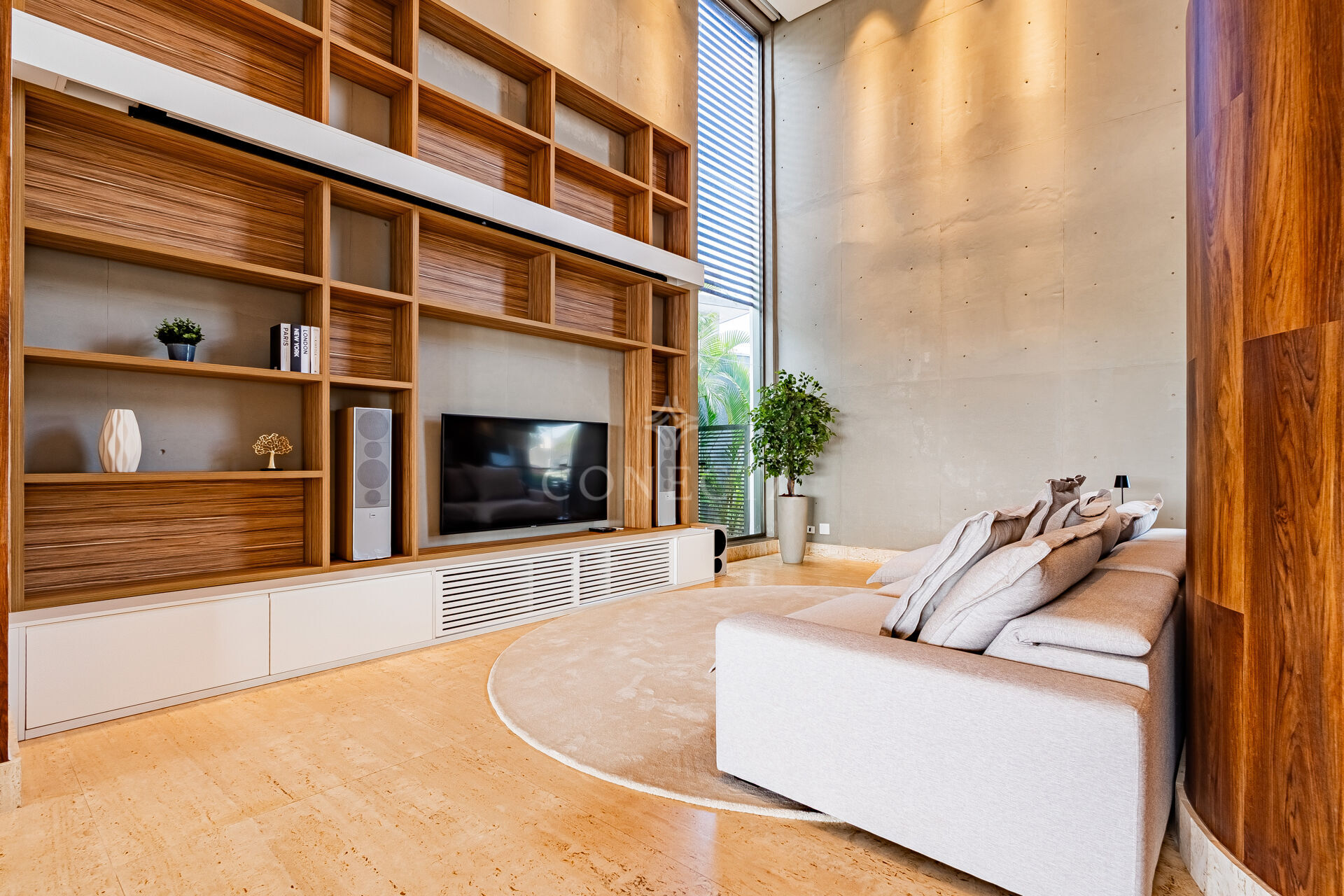 Casa para alugar com 5 quartos, 840m² - Foto 21