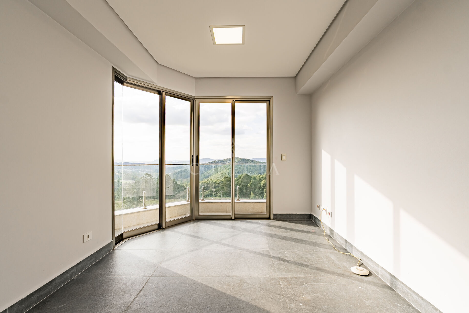 Casa para alugar com 5 quartos, 840m² - Foto 33
