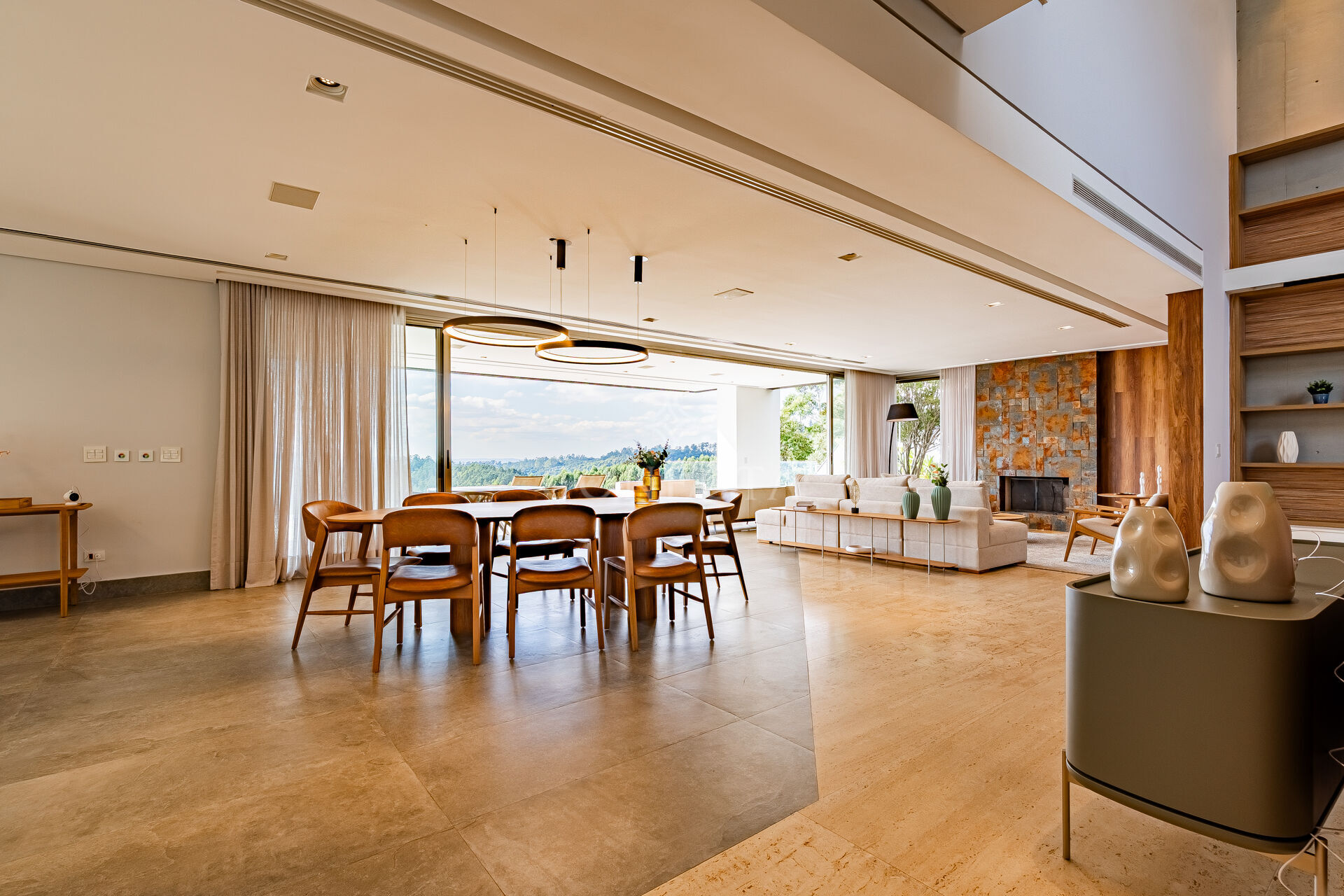 Casa para alugar com 5 quartos, 840m² - Foto 16