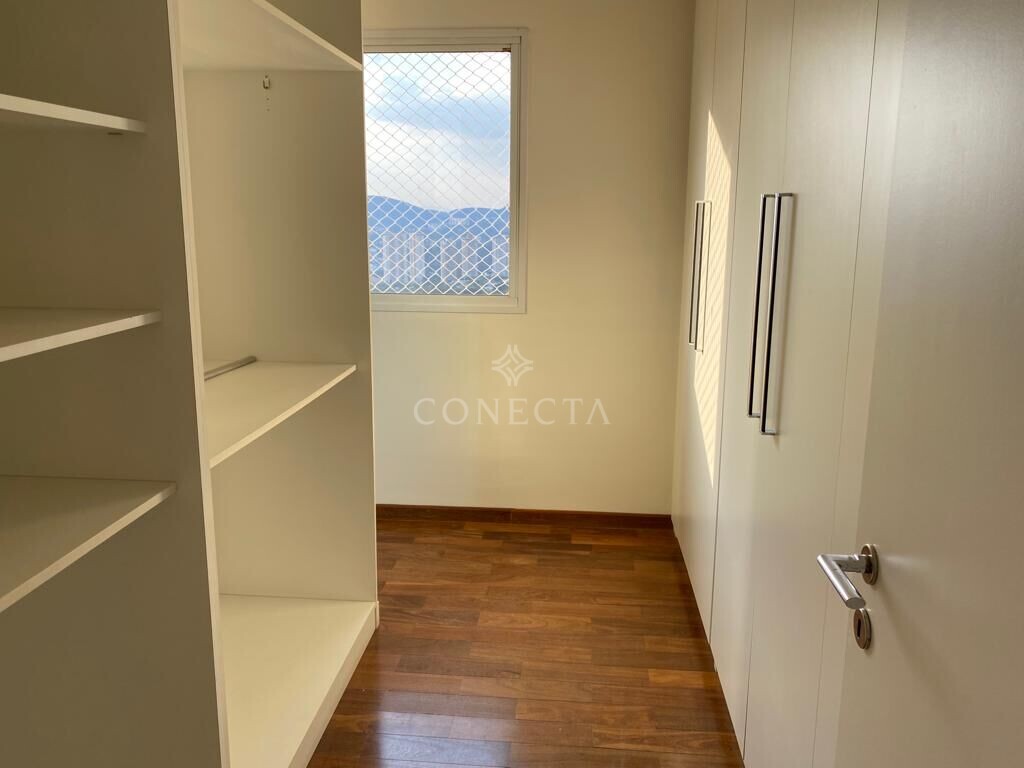 Apartamento à venda com 4 quartos, 340m² - Foto 7