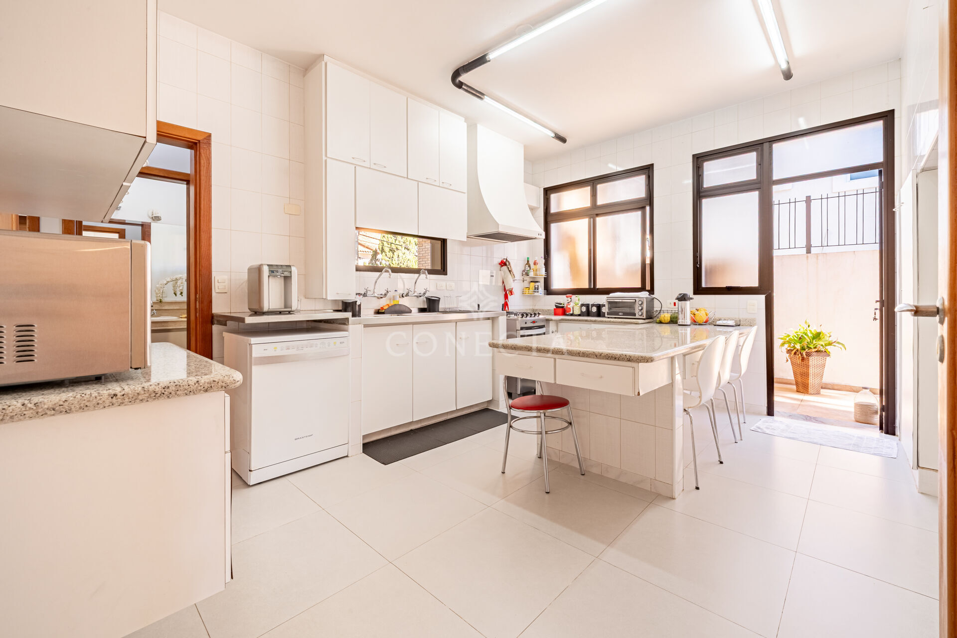 Casa, 4 quartos, 280 m² - Foto 9