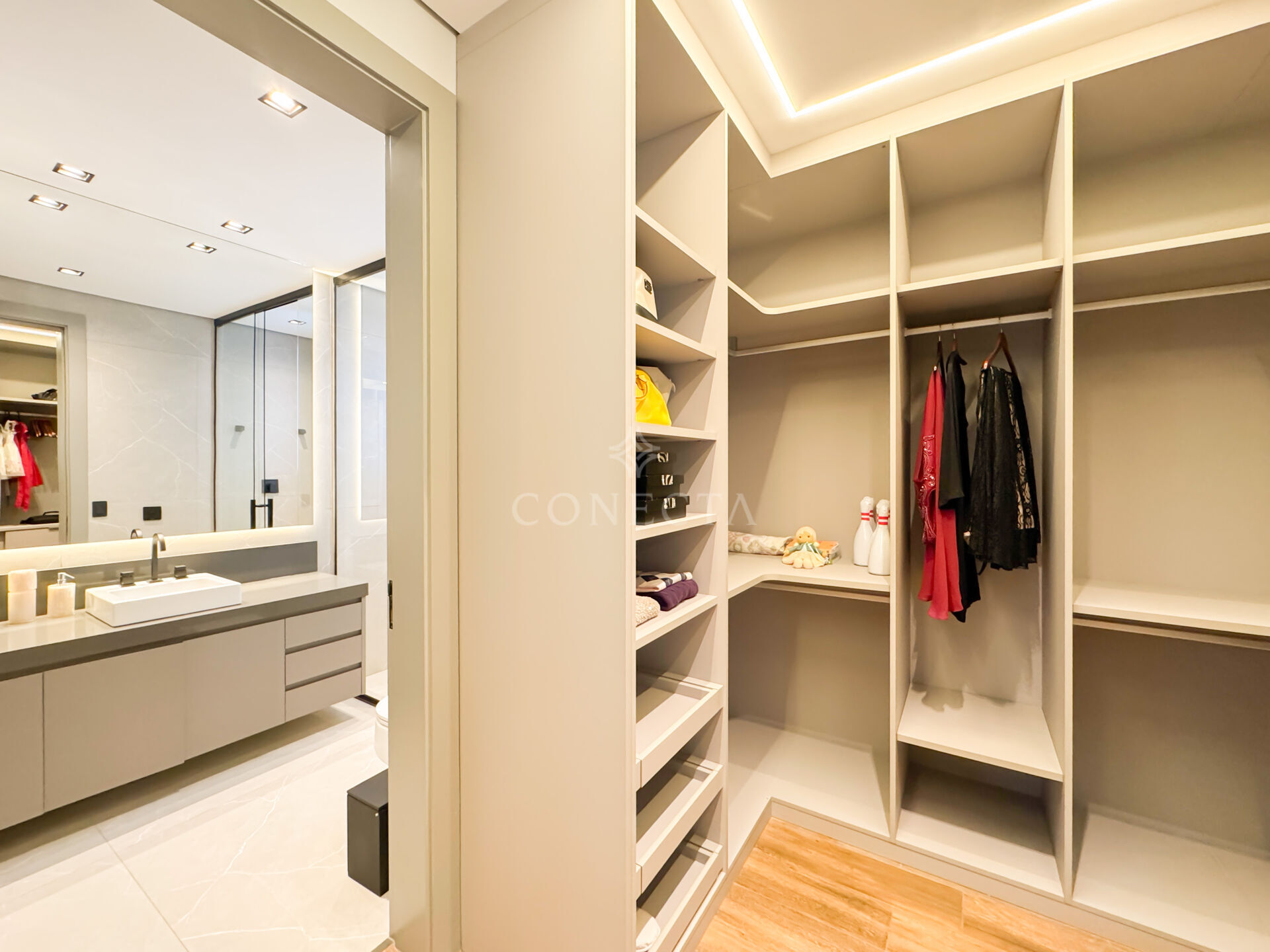 Casa à venda com 5 quartos, 1050m² - Foto 46