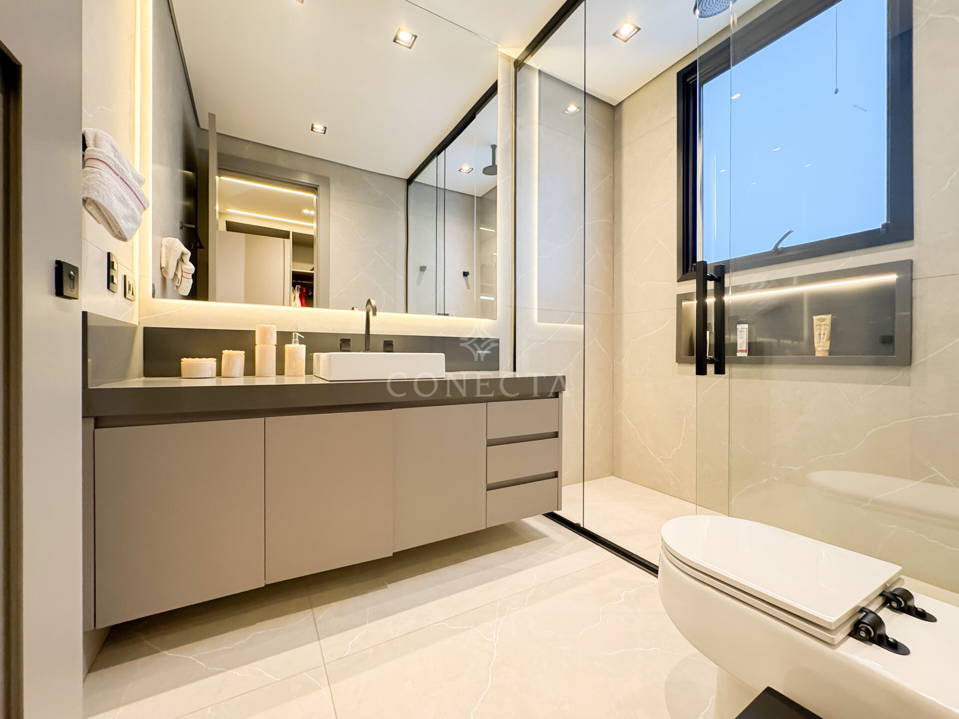 Casa à venda com 5 quartos, 1050m² - Foto 47