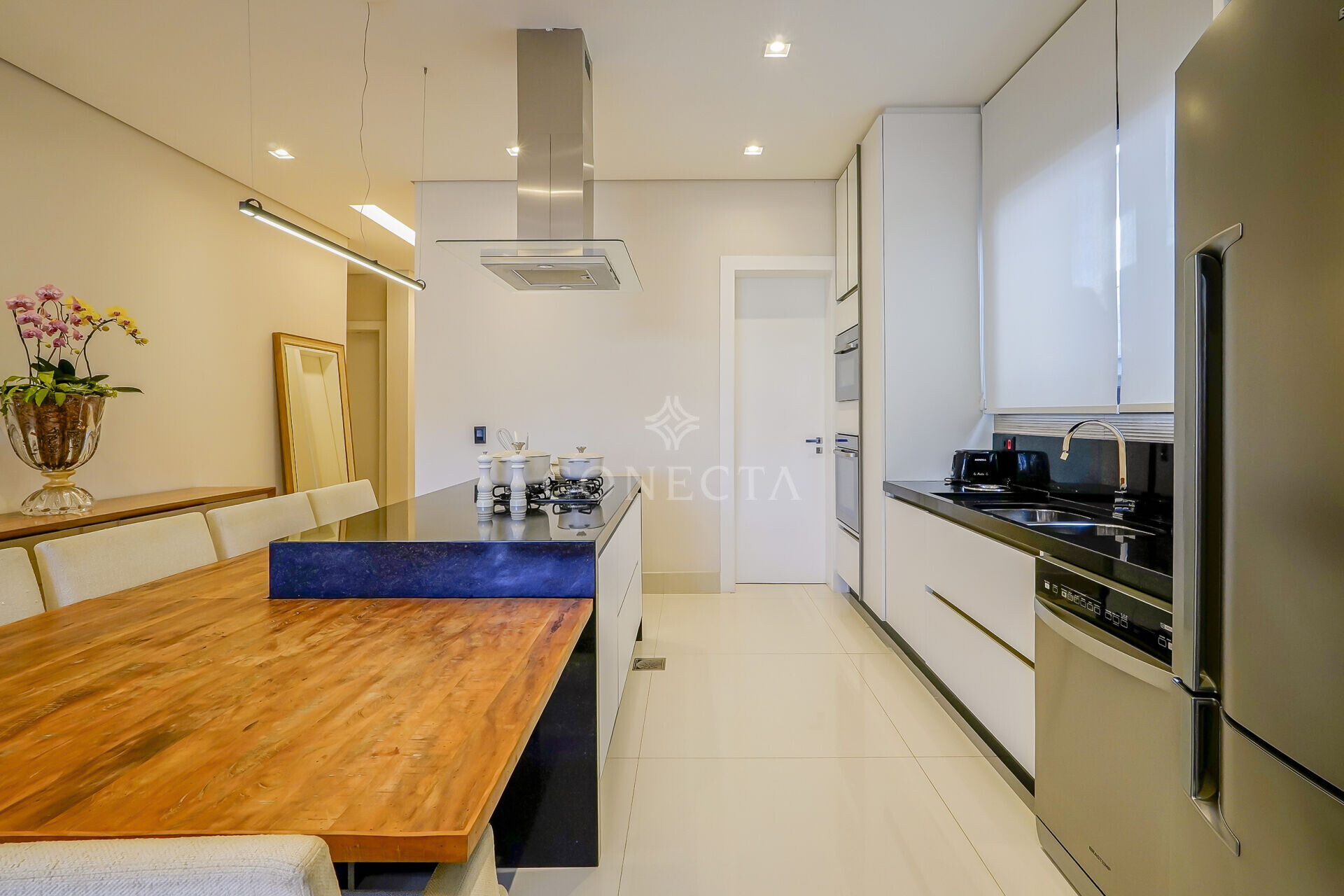 Casa à venda com 3 quartos, 235m² - Foto 7