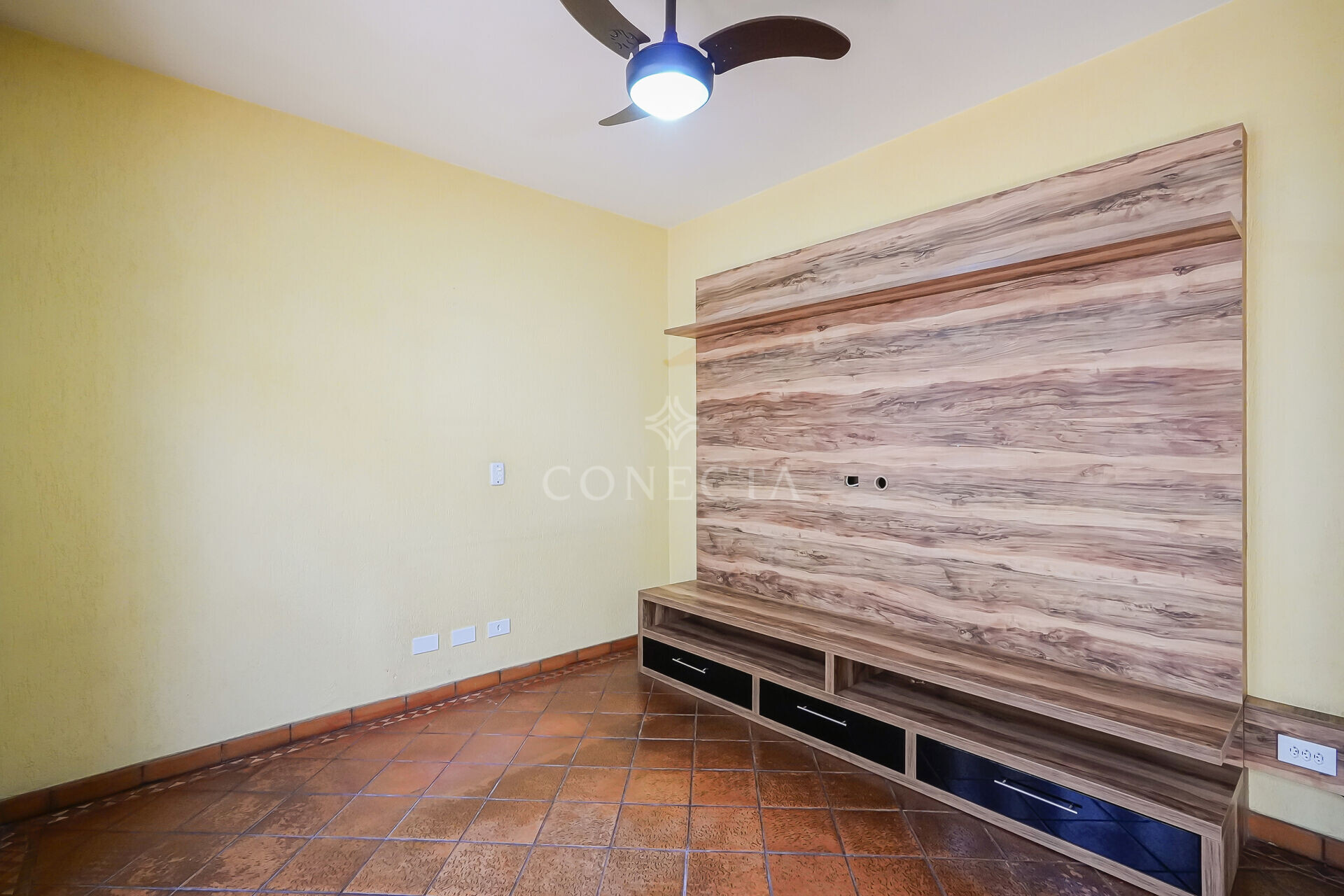 Casa à venda com 4 quartos, 250m² - Foto 14