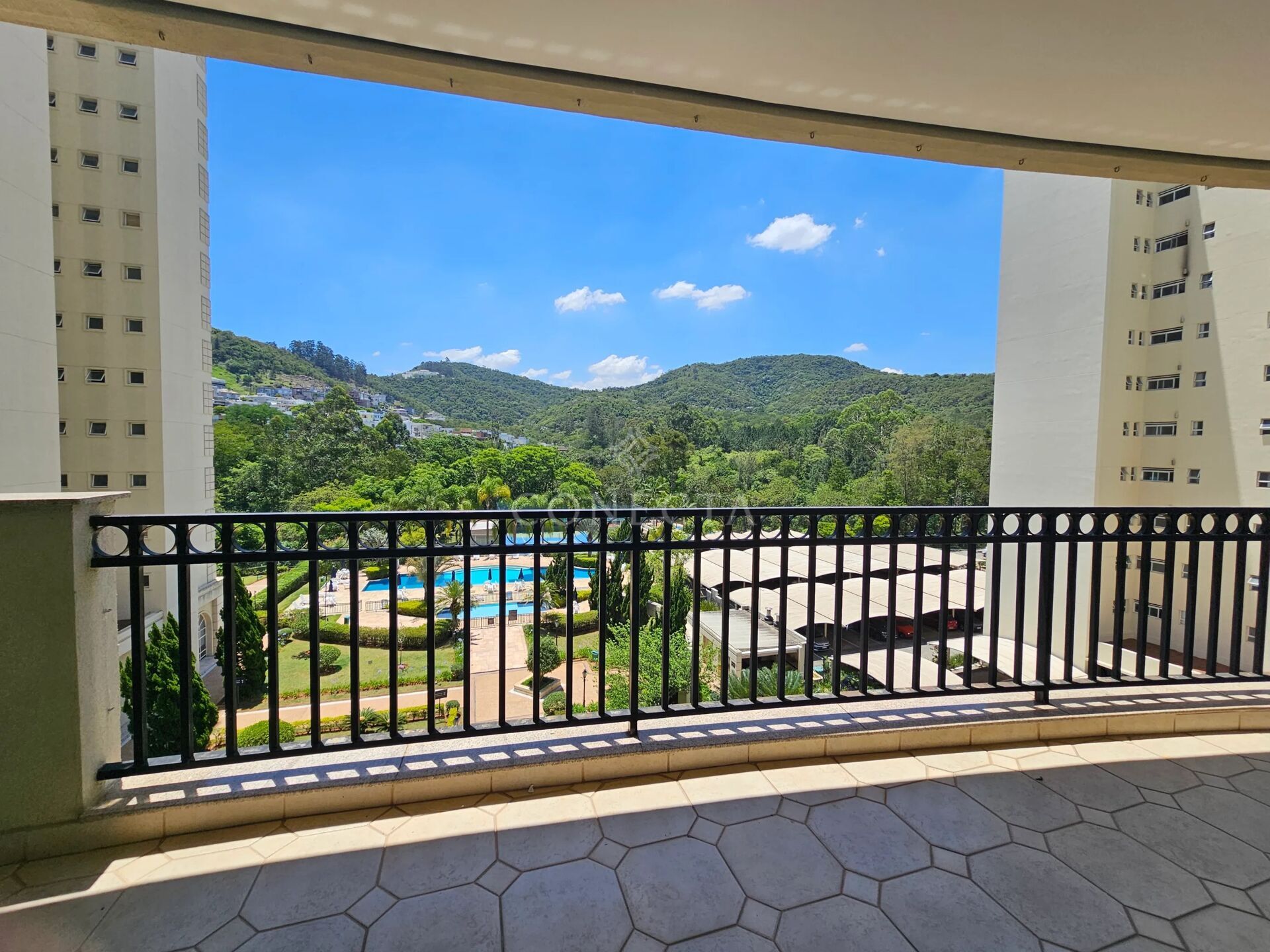 Apartamento, 3 quartos, 140 m² - Foto 1