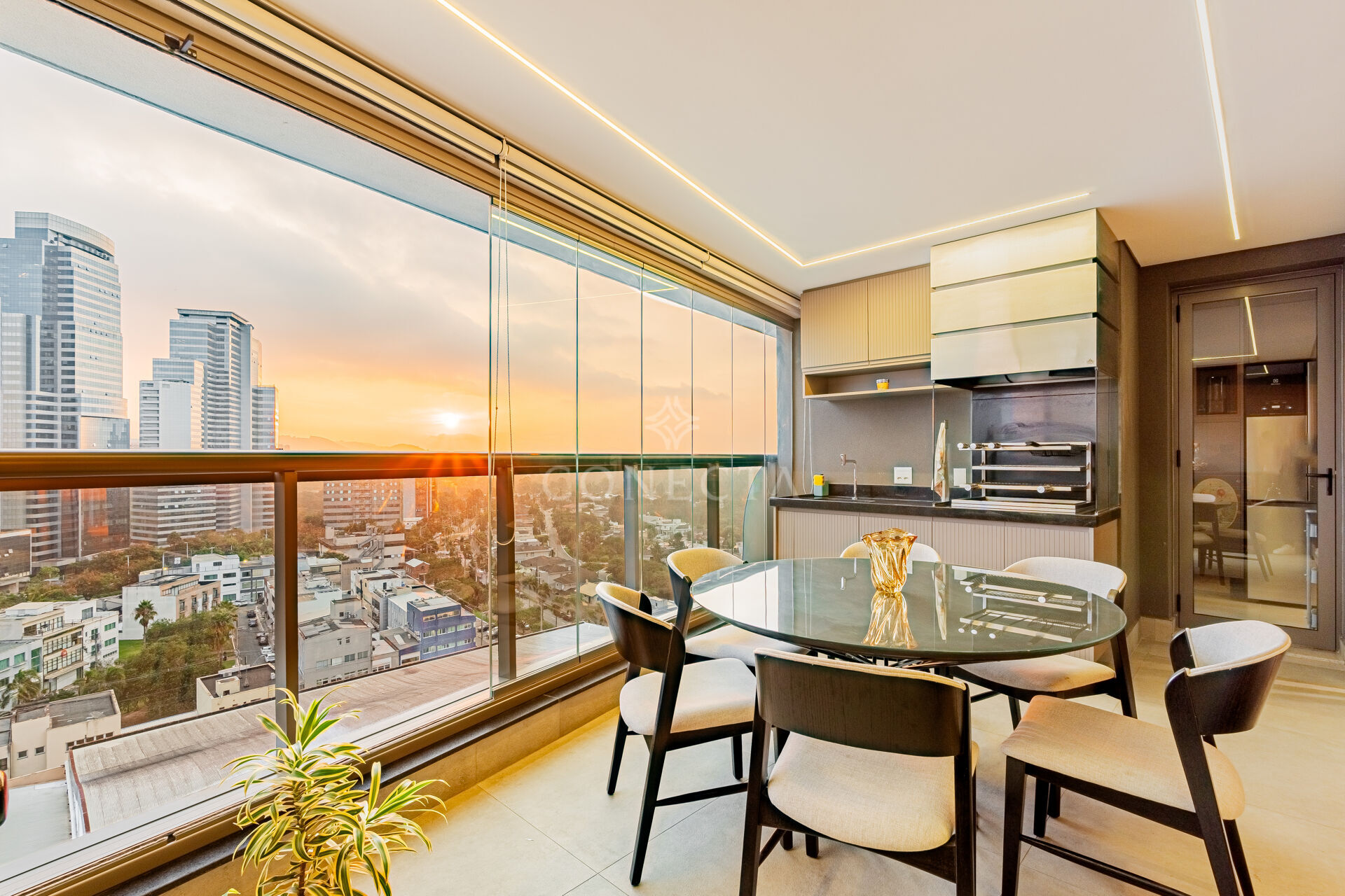 Apartamento à venda com 3 quartos, 123m² - Foto 7