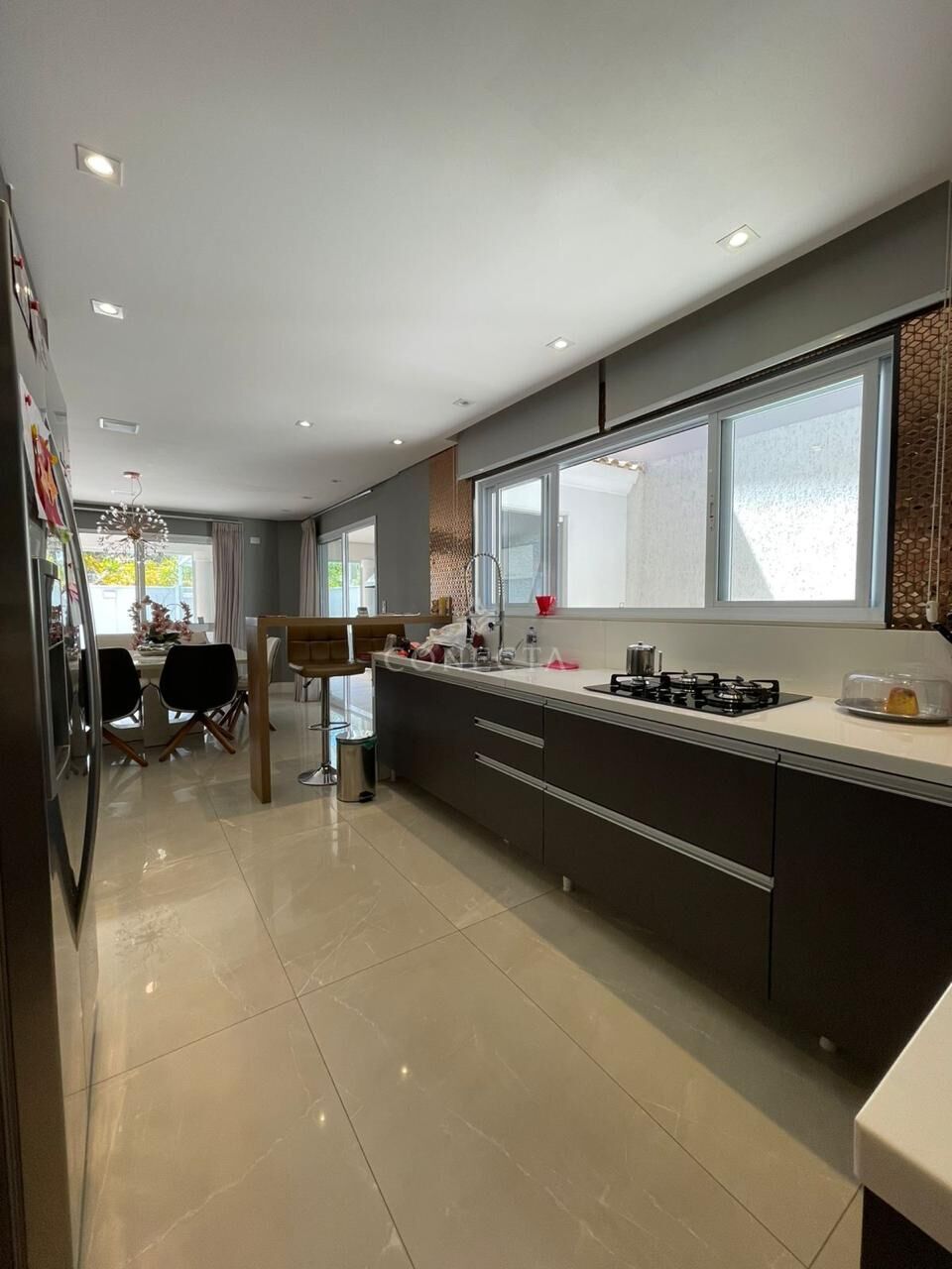 Casa, 3 quartos, 290 m² - Foto 1