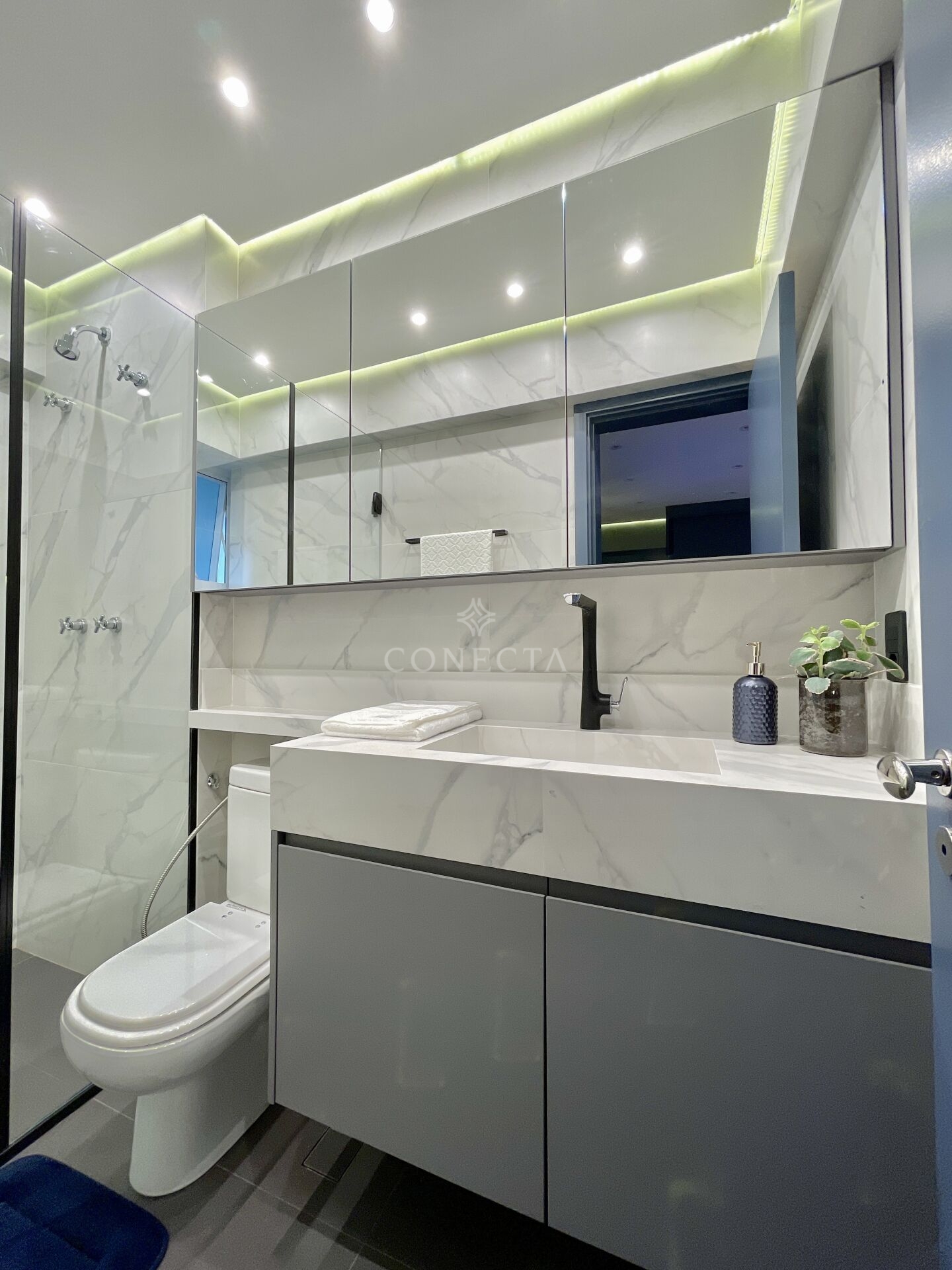 Apartamento à venda com 2 quartos, 70m² - Foto 35
