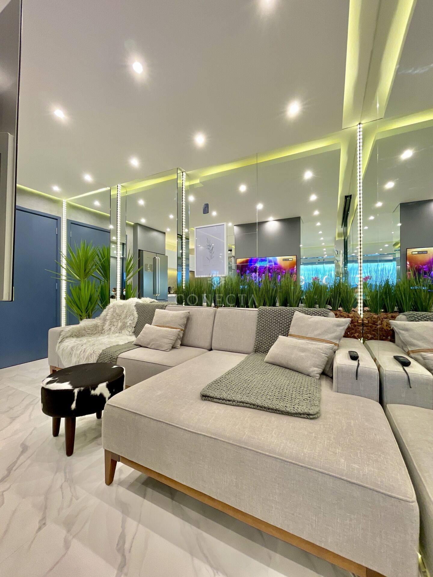 Apartamento à venda com 2 quartos, 70m² - Foto 3