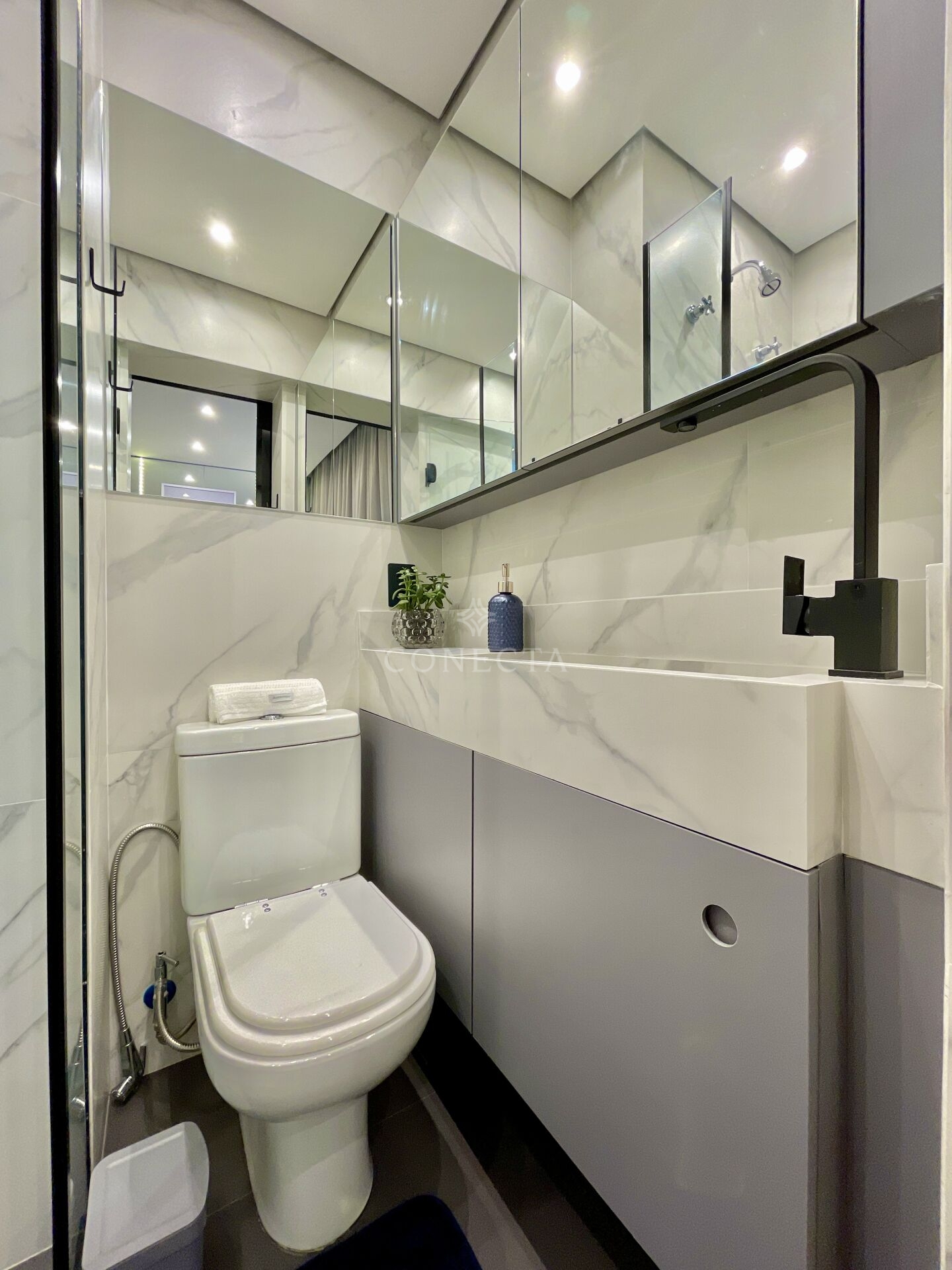 Apartamento à venda com 2 quartos, 70m² - Foto 28