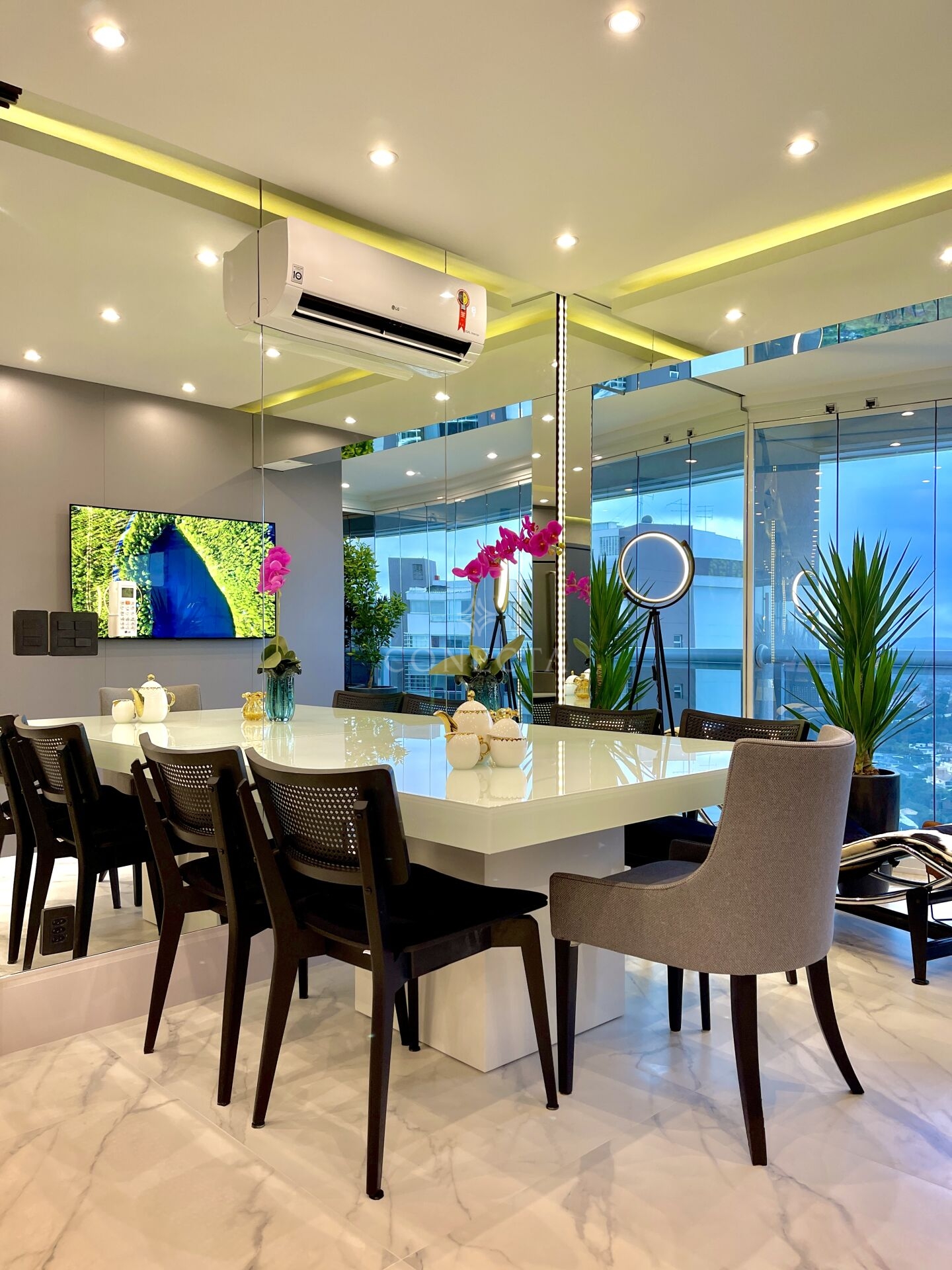 Apartamento à venda com 2 quartos, 70m² - Foto 12