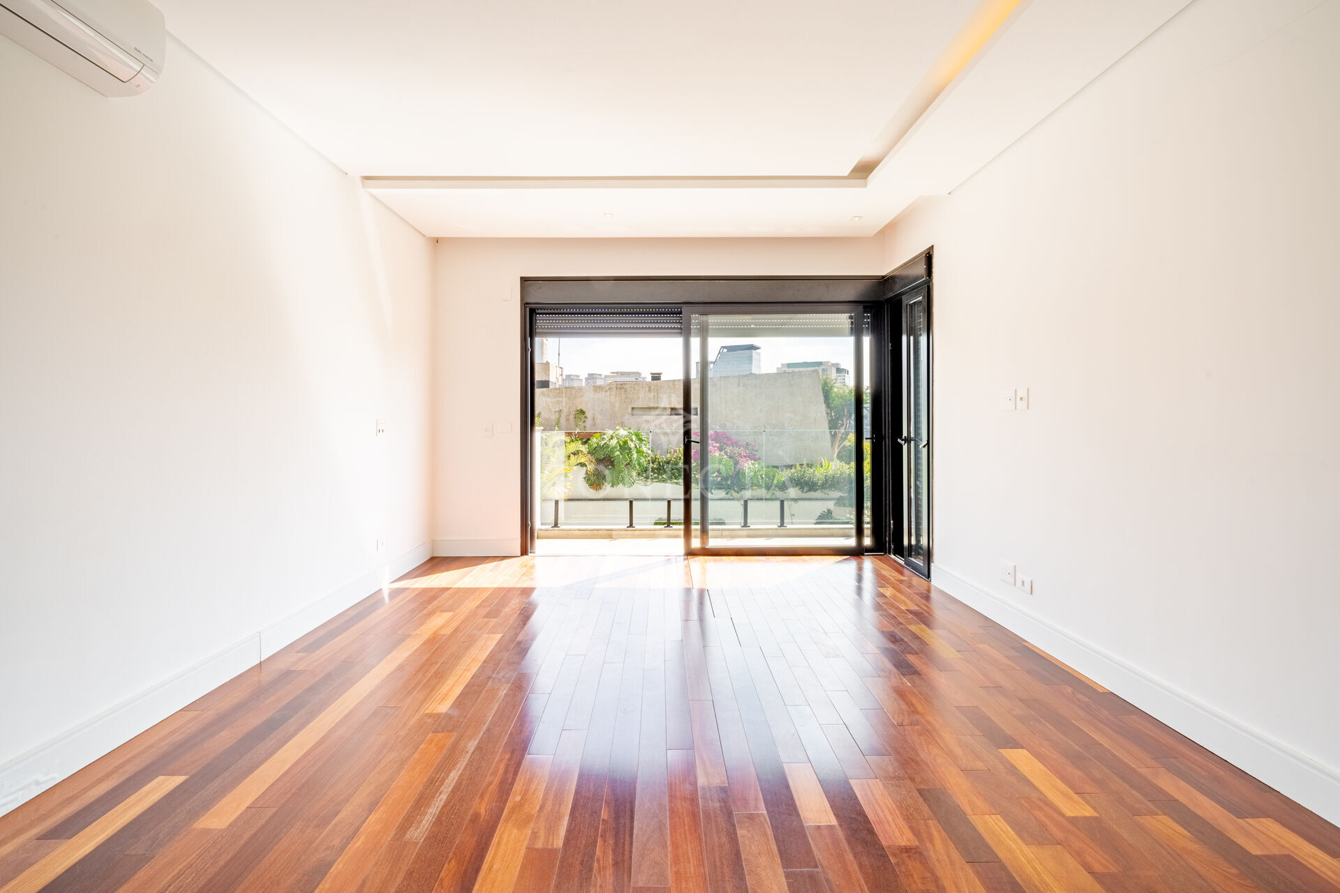 Casa à venda com 4 quartos, 640m² - Foto 40