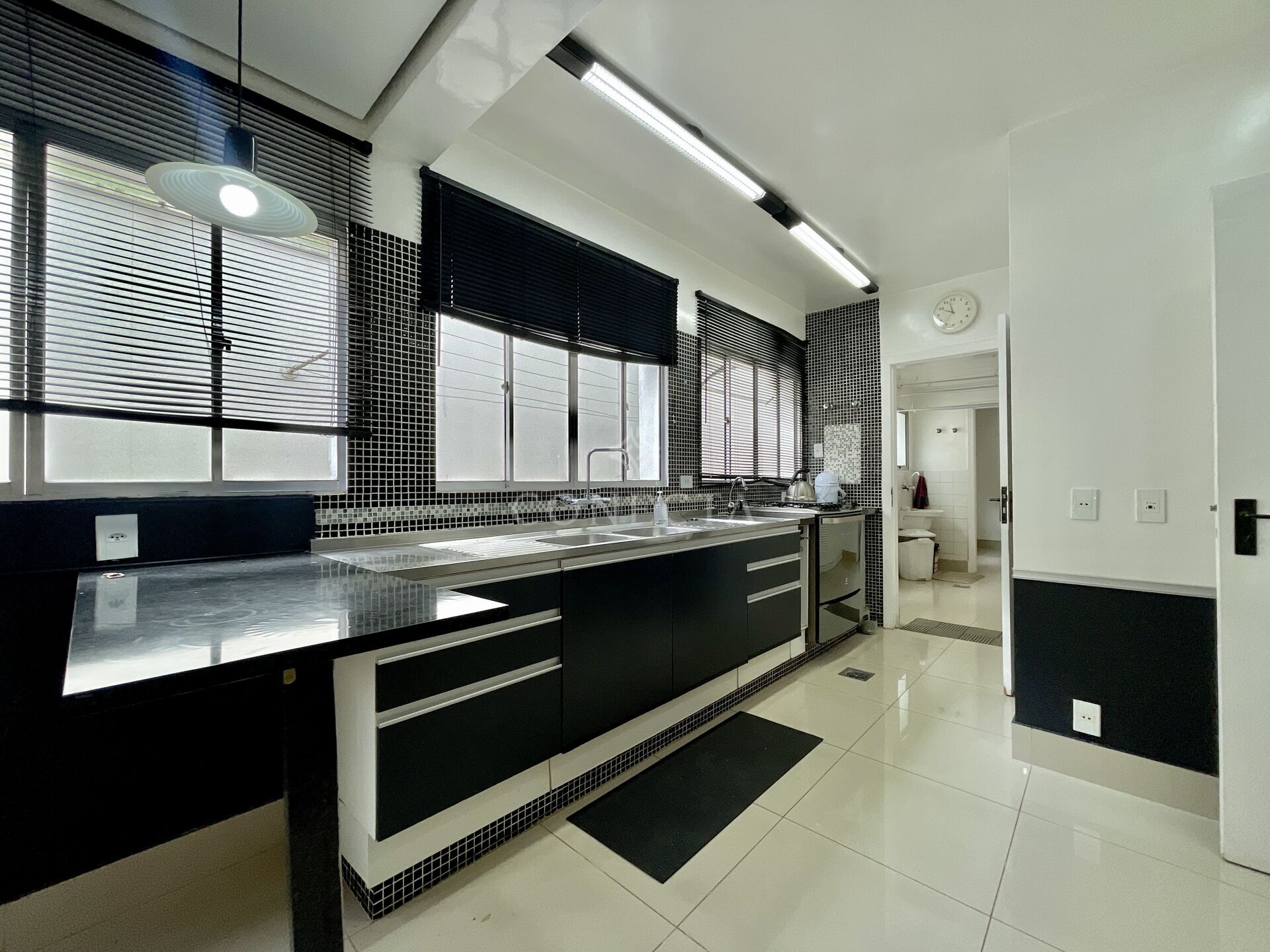 Casa, 4 quartos, 350 m² - Foto 18