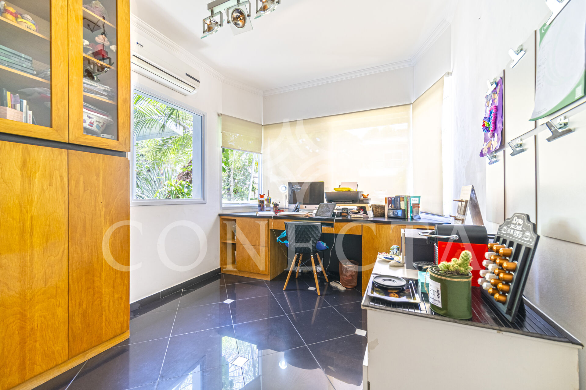 Casa à venda com 3 quartos, 301m² - Foto 5