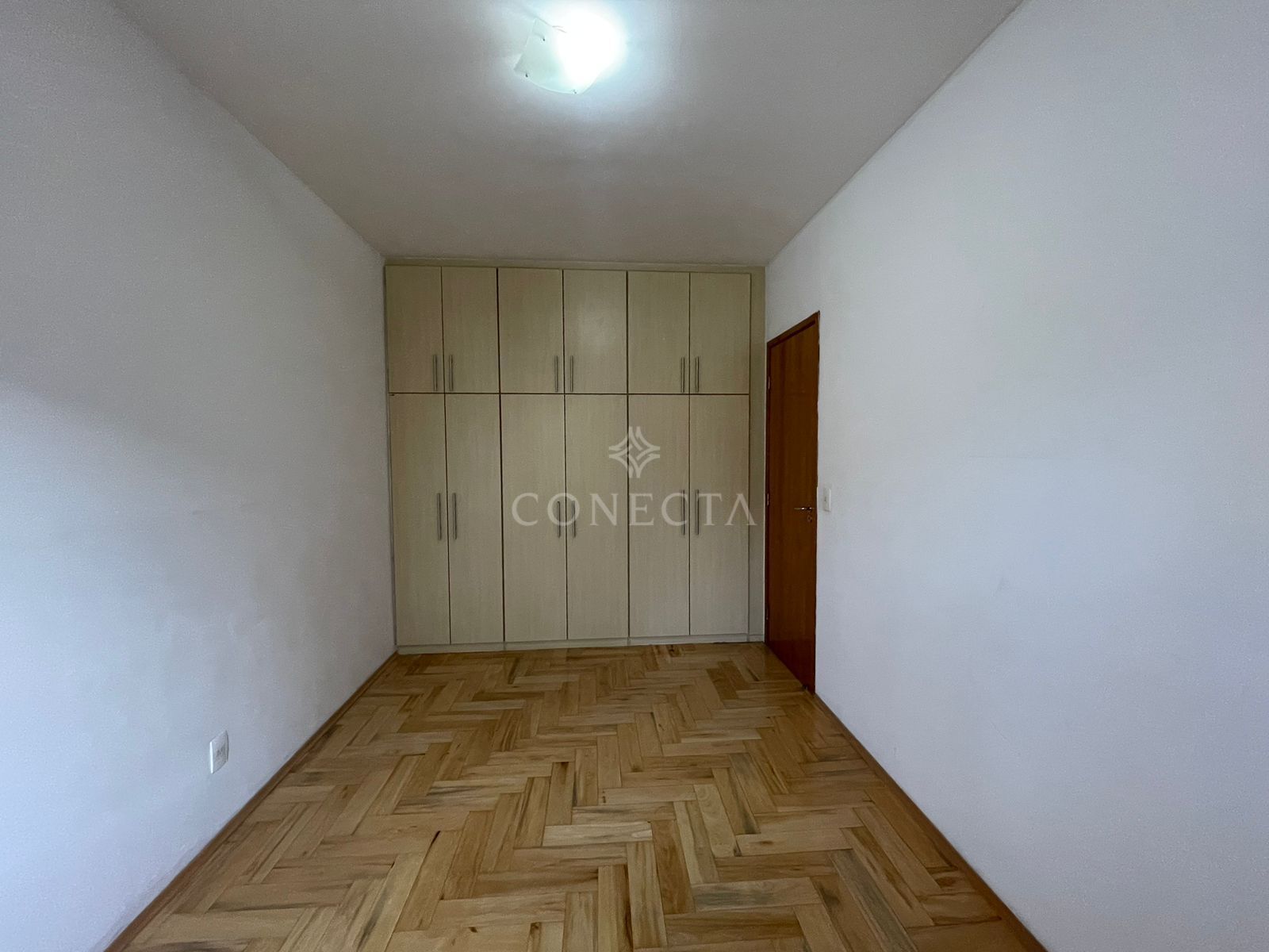 Apartamento para alugar com 2 quartos, 64m² - Foto 10
