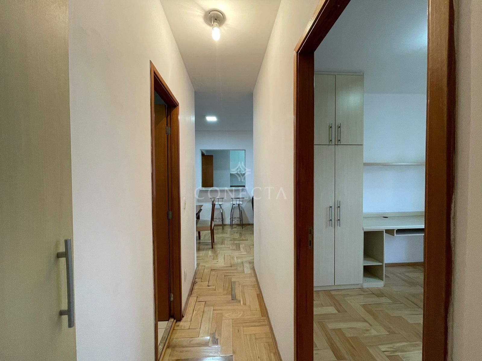 Apartamento para alugar com 2 quartos, 64m² - Foto 8
