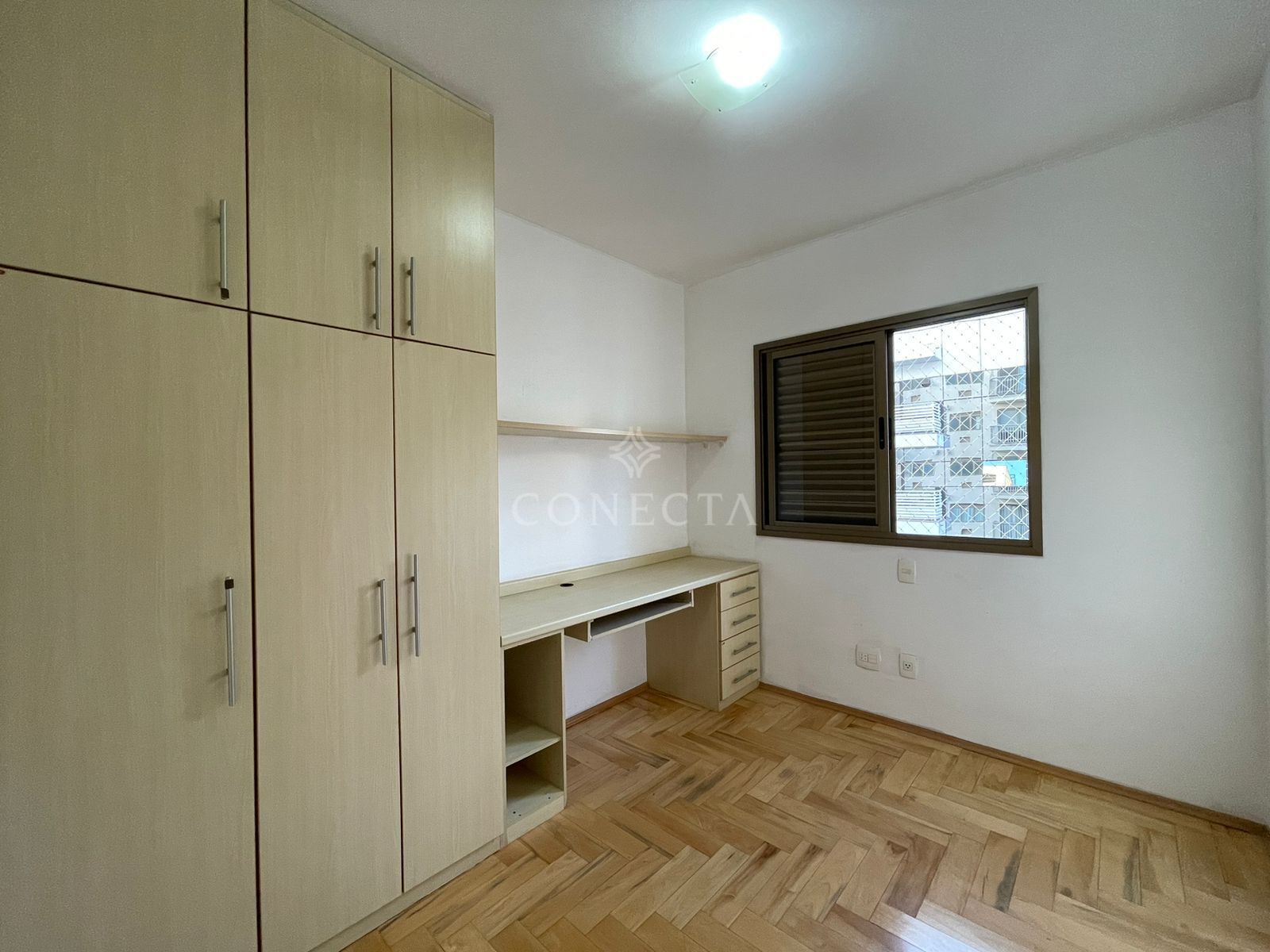 Apartamento para alugar com 2 quartos, 64m² - Foto 13
