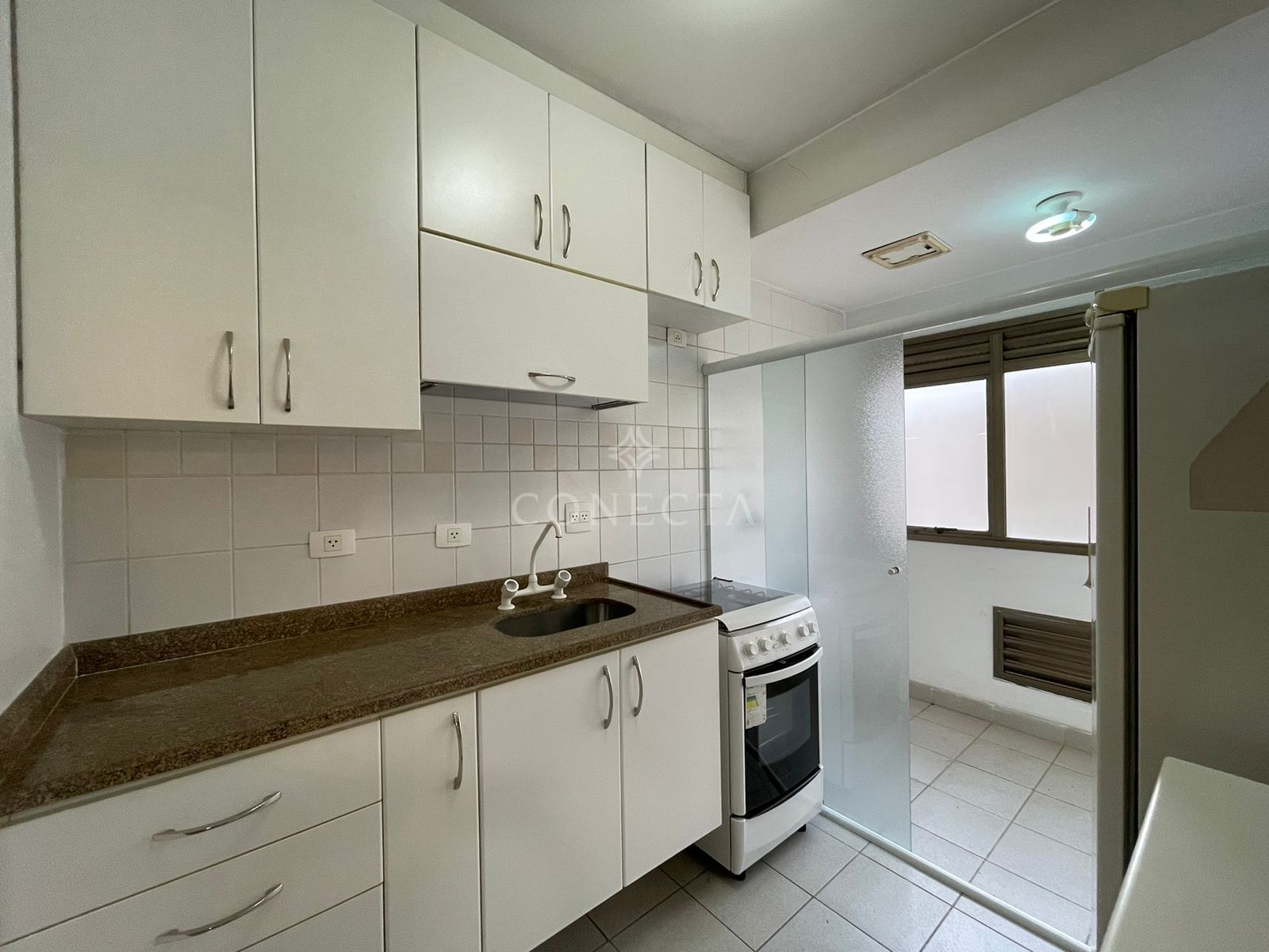 Apartamento para alugar com 2 quartos, 64m² - Foto 3