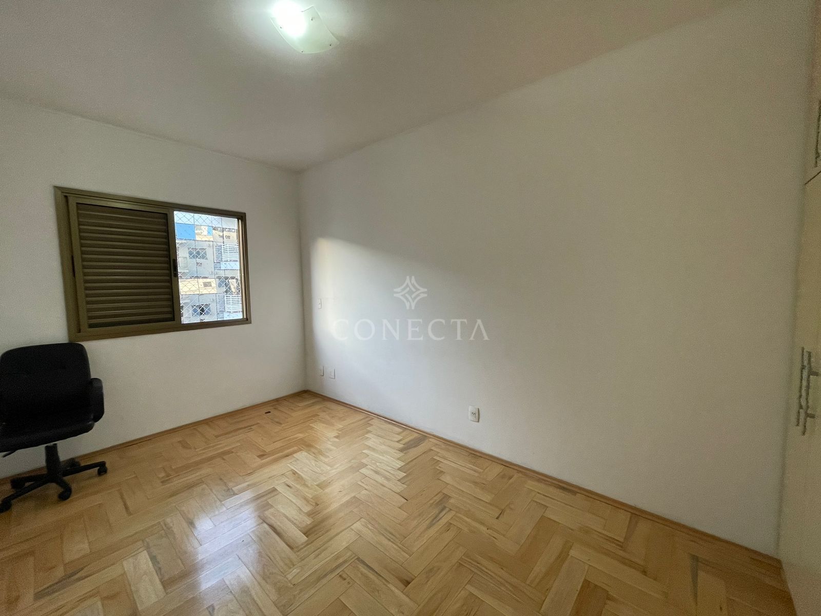 Apartamento para alugar com 2 quartos, 64m² - Foto 9