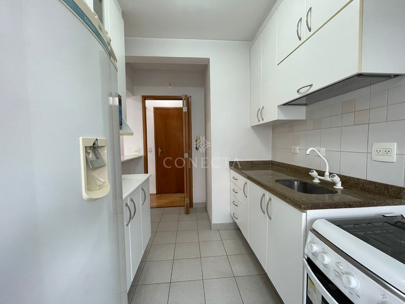Apartamento para alugar com 2 quartos, 64m² - Foto 4