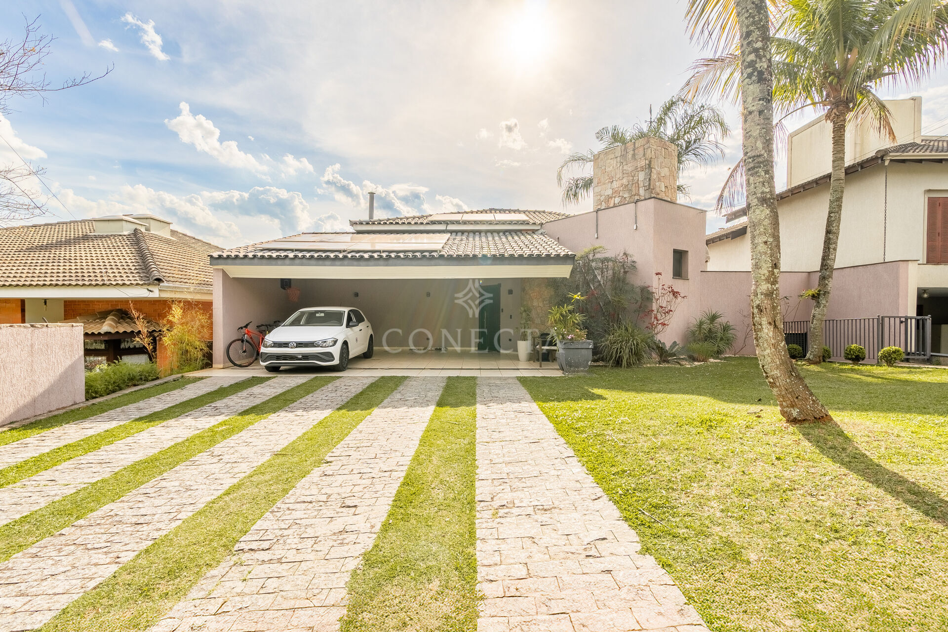 Casa, 4 quartos, 294 m² - Foto 1