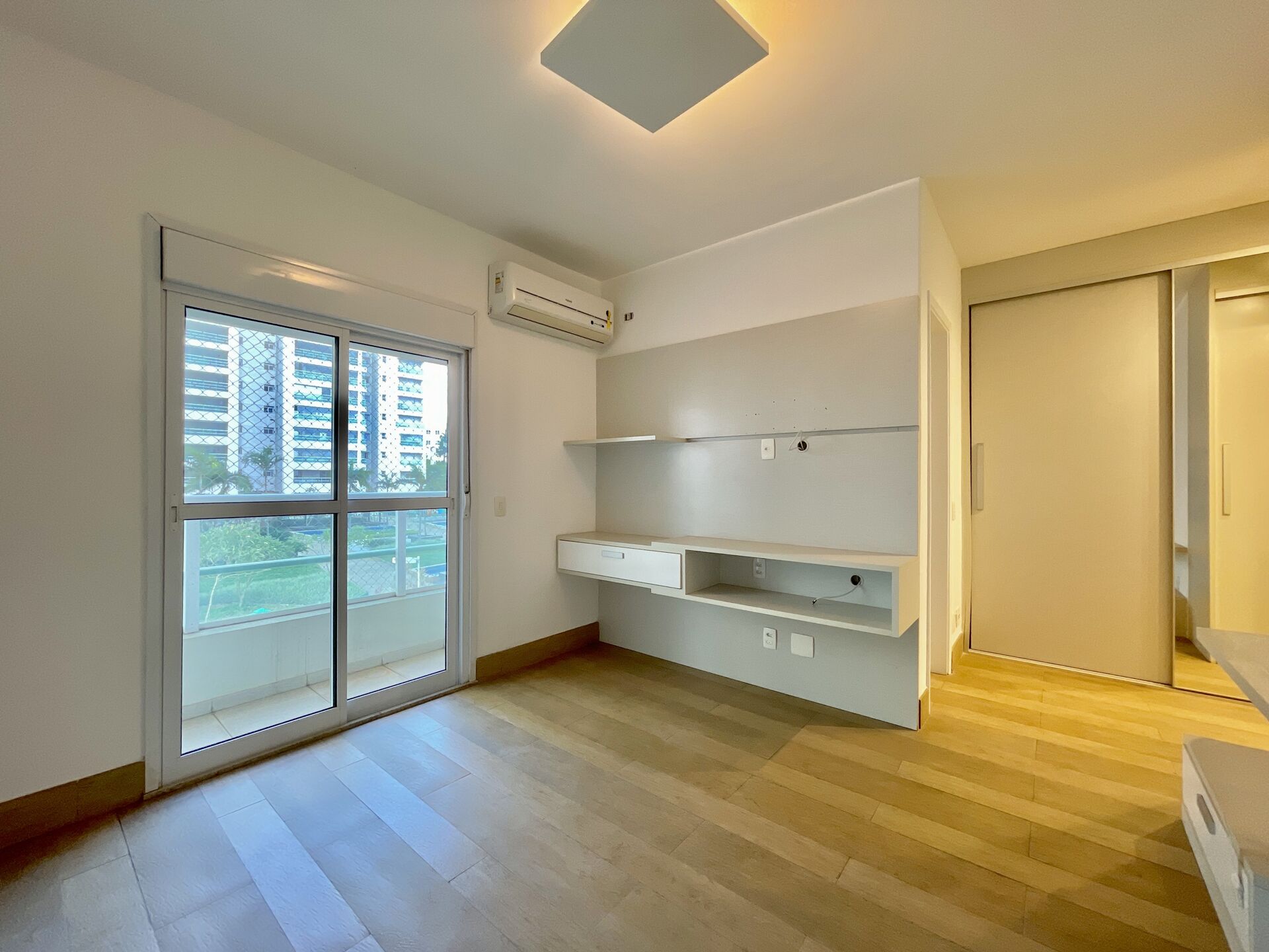 Apartamento à venda com 3 quartos, 202m² - Foto 30