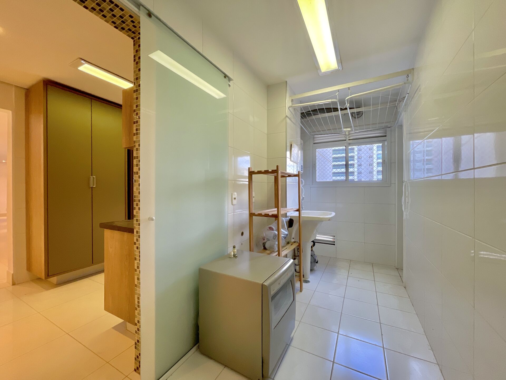 Apartamento à venda com 3 quartos, 202m² - Foto 17