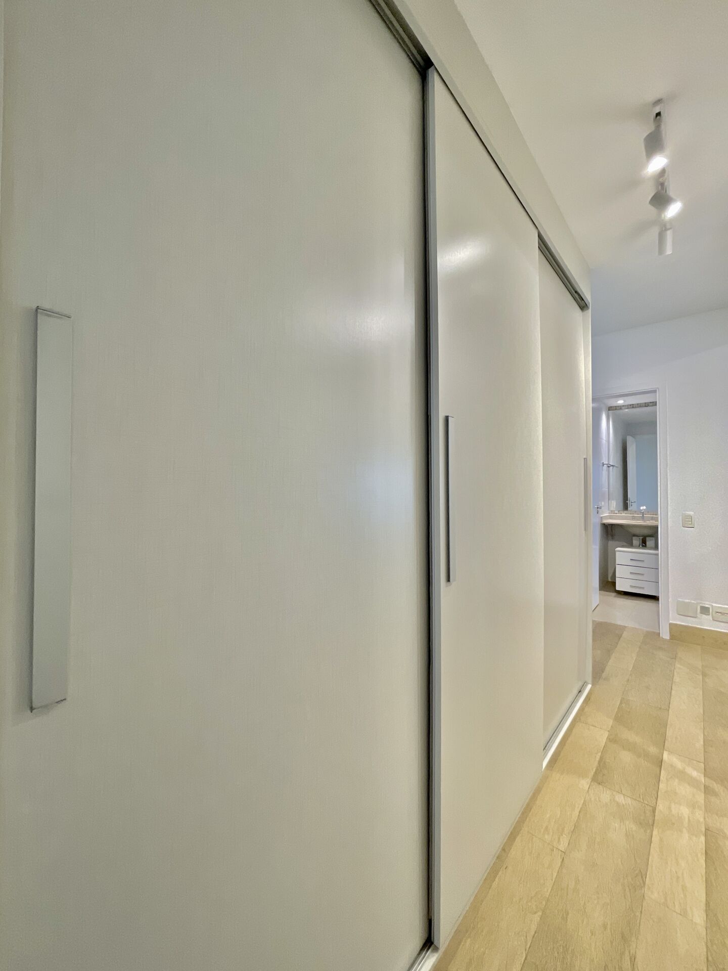 Apartamento à venda com 3 quartos, 202m² - Foto 27